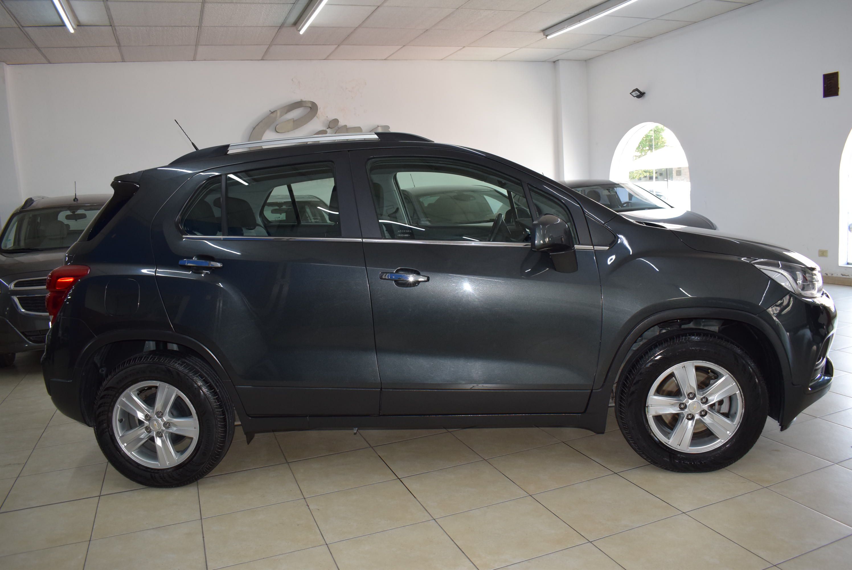 Chevrolet TRACKER LTZ PREMIER 8