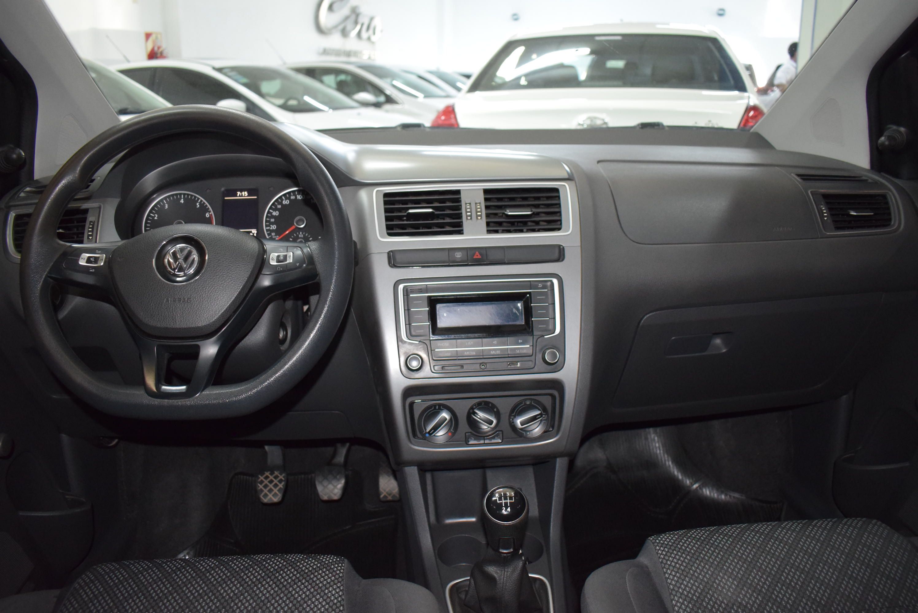 Volkswagen SURAN CONFORLINE 1.6 2