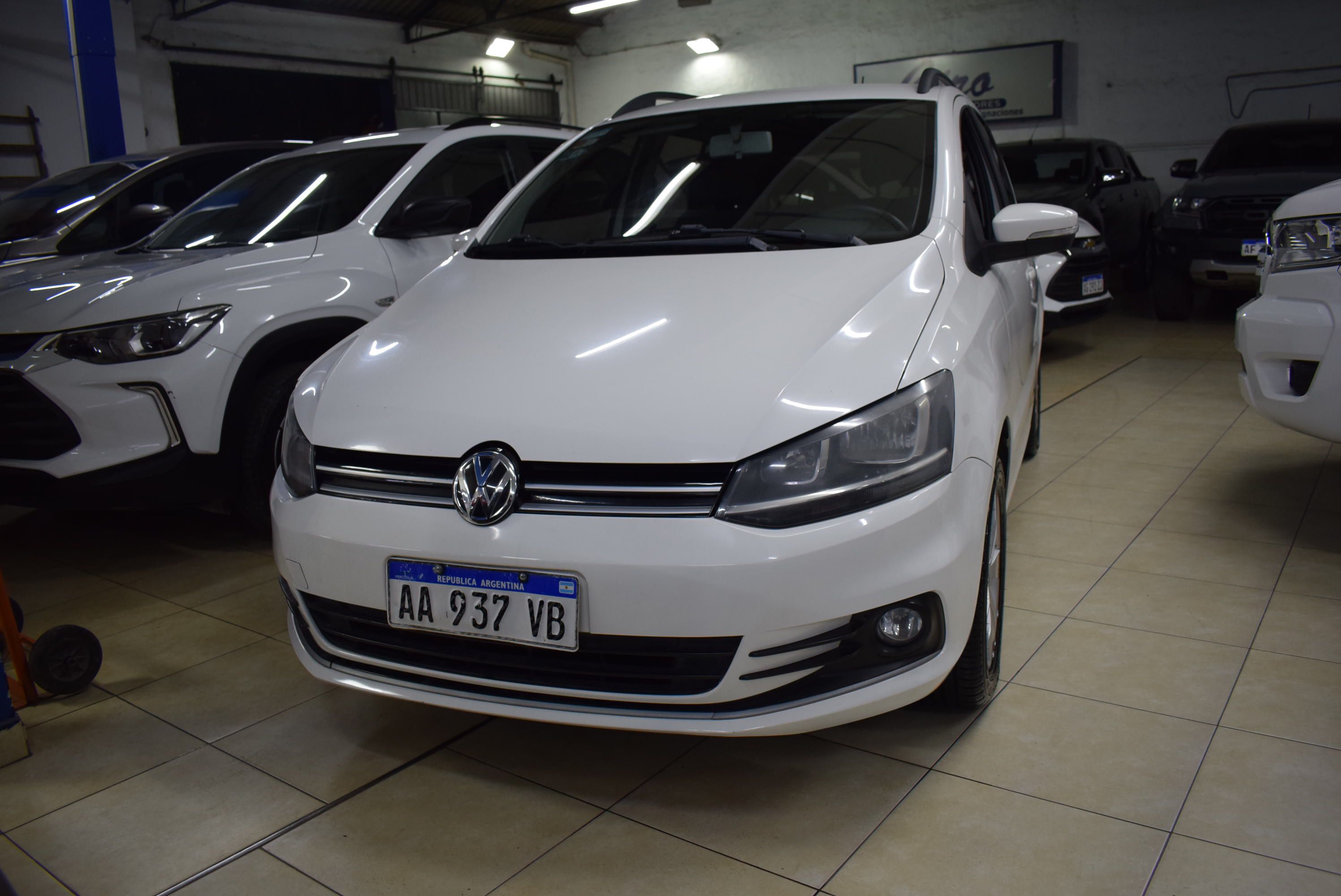 Volkswagen SURAN TRENDLINE 1.6 M 5P 3