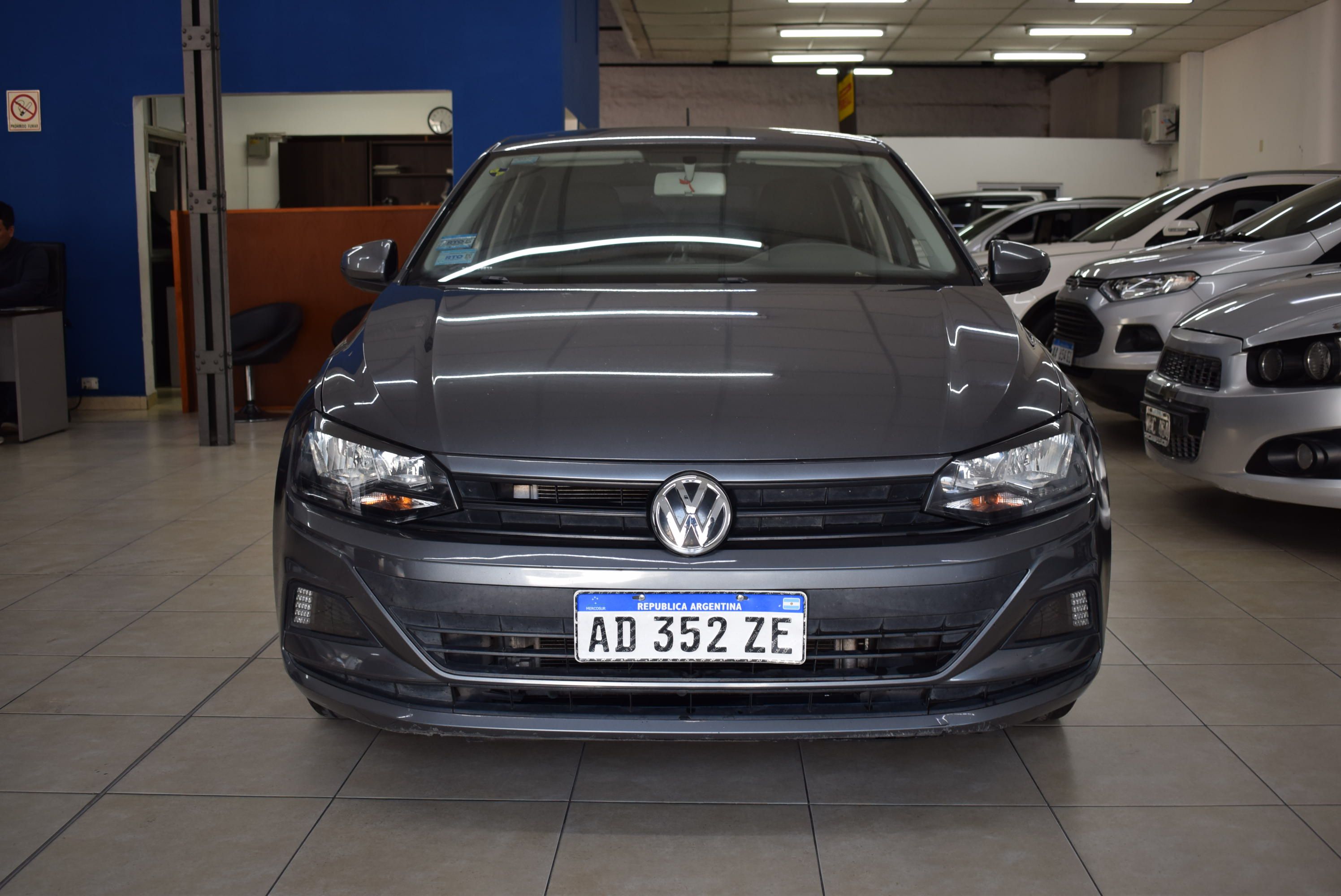 Volkswagen POLOTRENDLINE AT 2