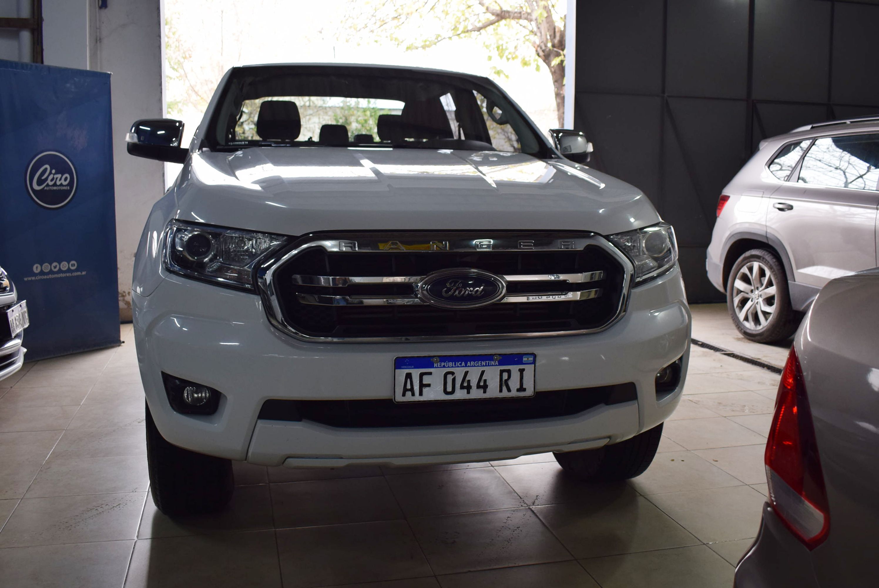 Ford RANGER DC 4X2 XLT AT 3.2LD 2