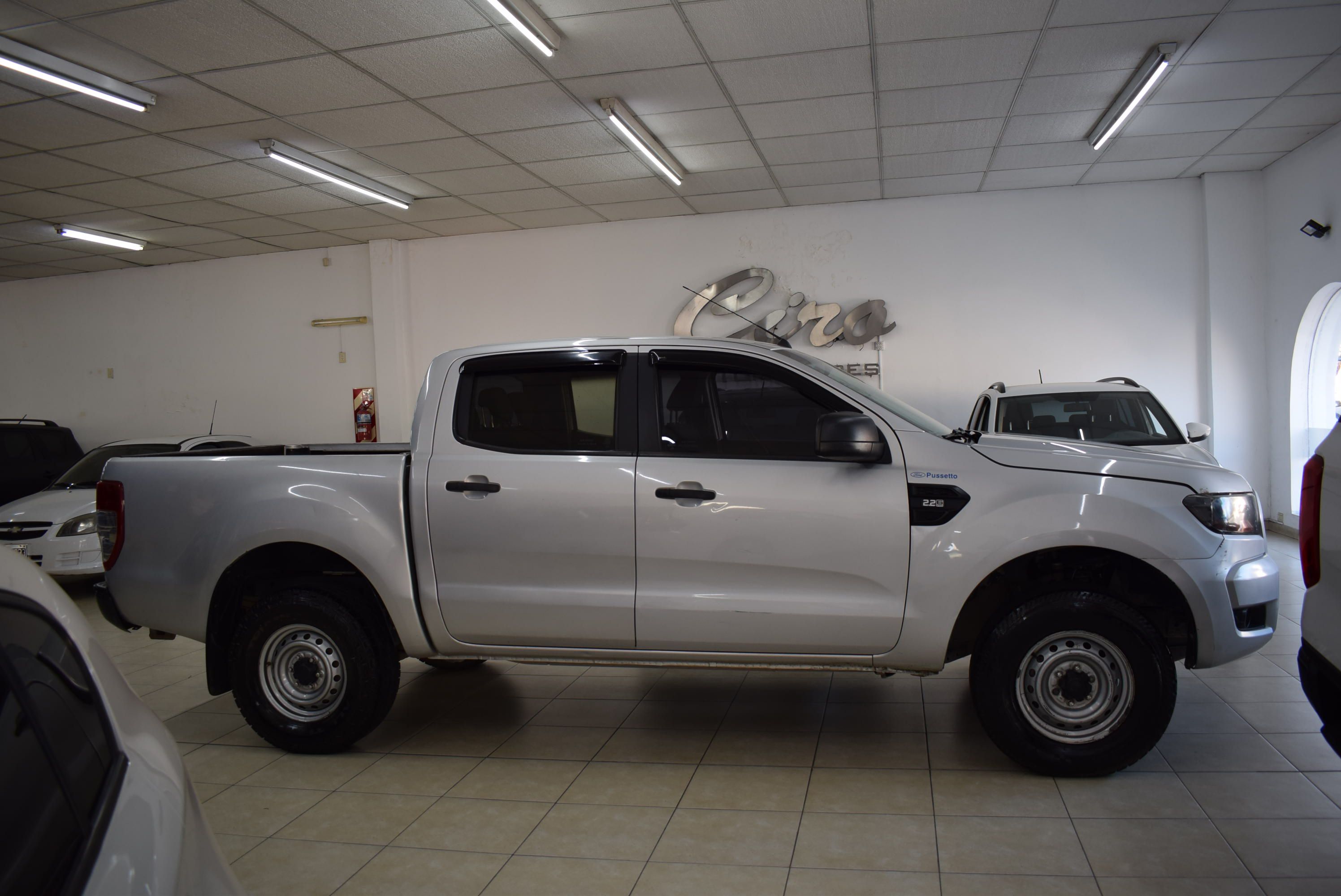 Ford RANGER DC 4X2 XL 8