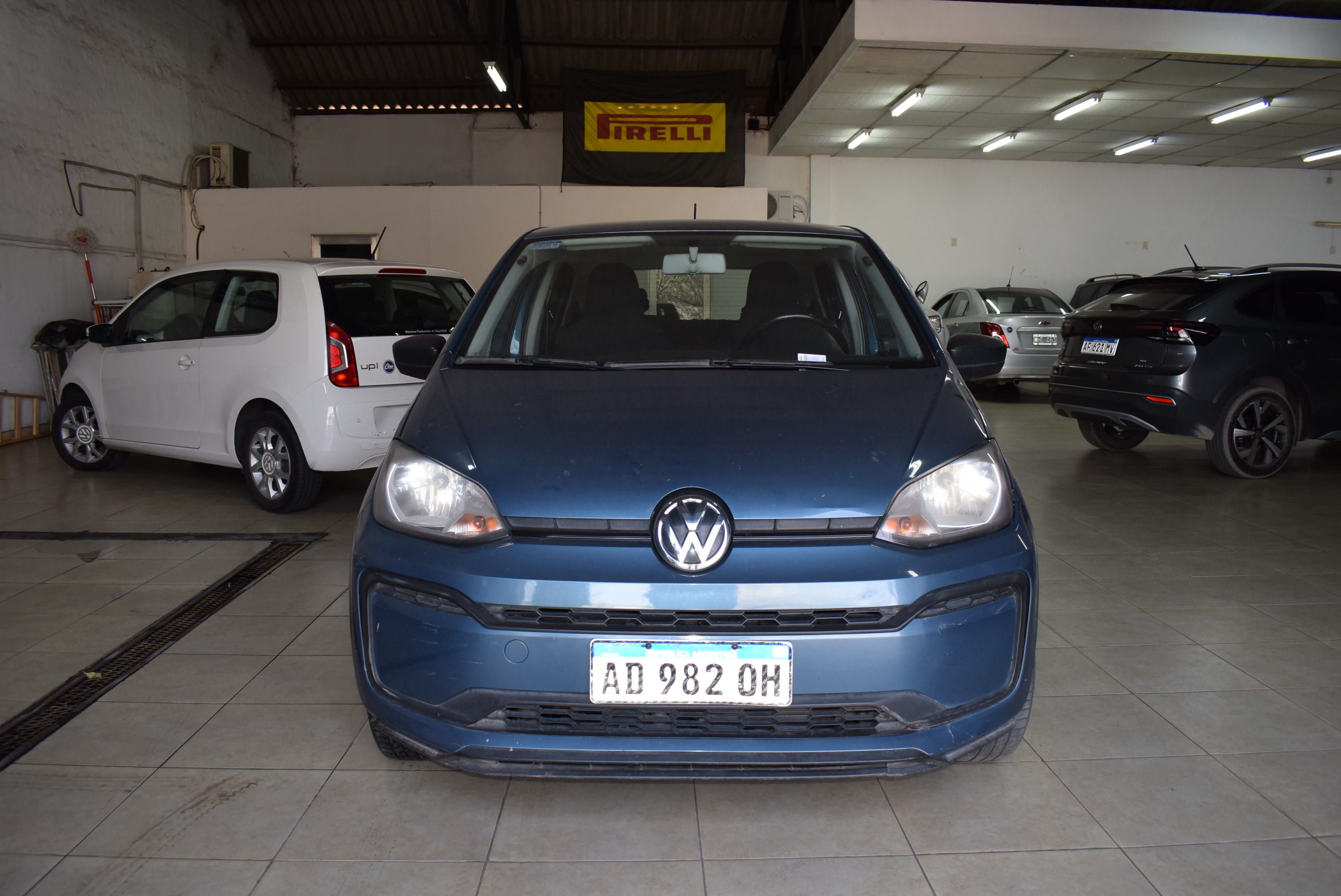 Volkswagen UP TAKE AA 2