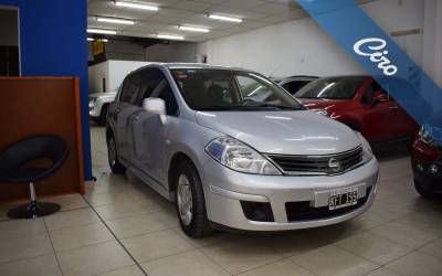 Nissan TIIDA 1.8 6MT VISIA