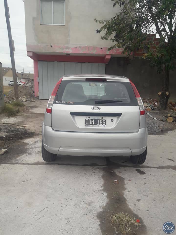 FORD FIESTA MP3 2