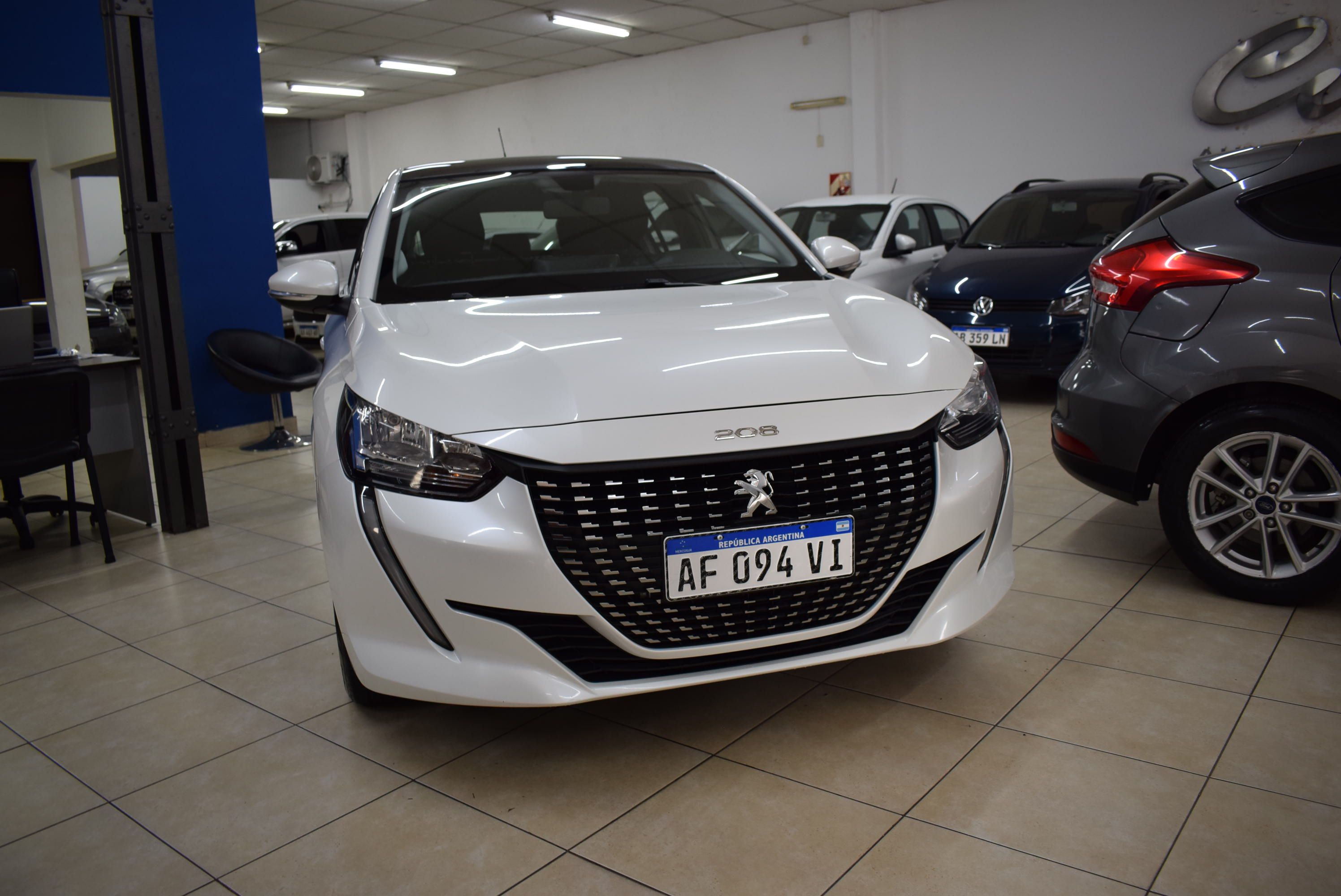 Peugeot 208 ALLURE  8