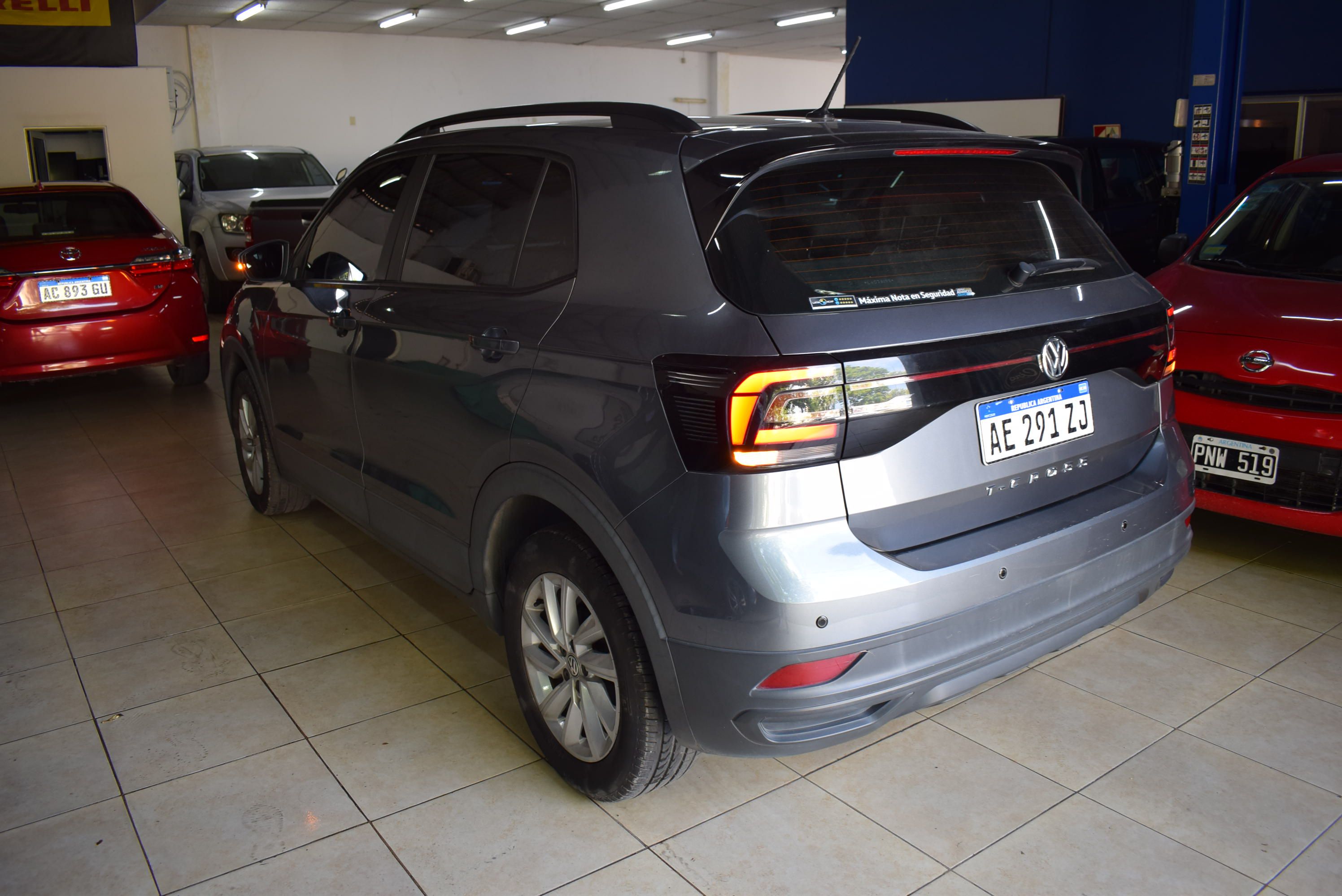 Volkswagen TCROSS TRENDLINE 1.6 2