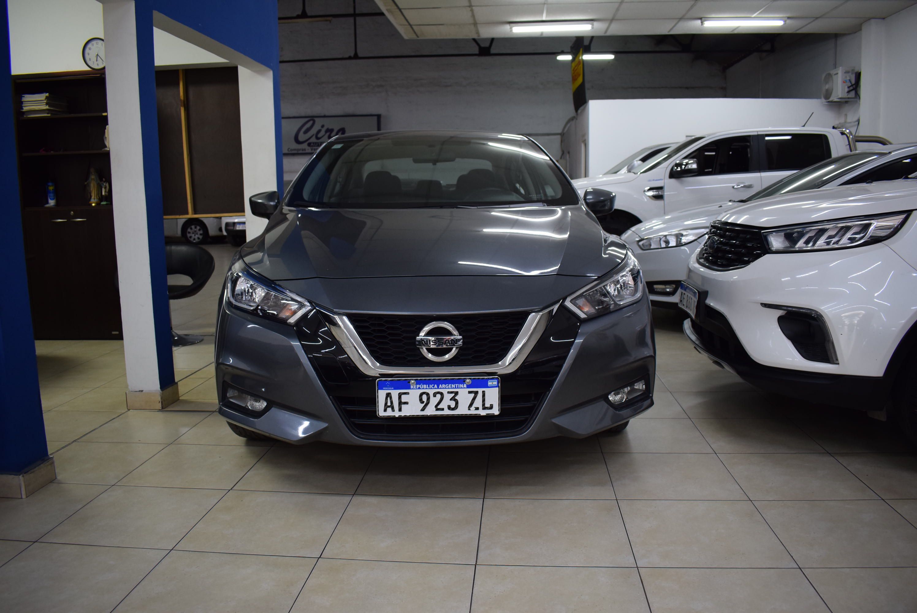 Nissan VERSA ADVANCE CVT 1