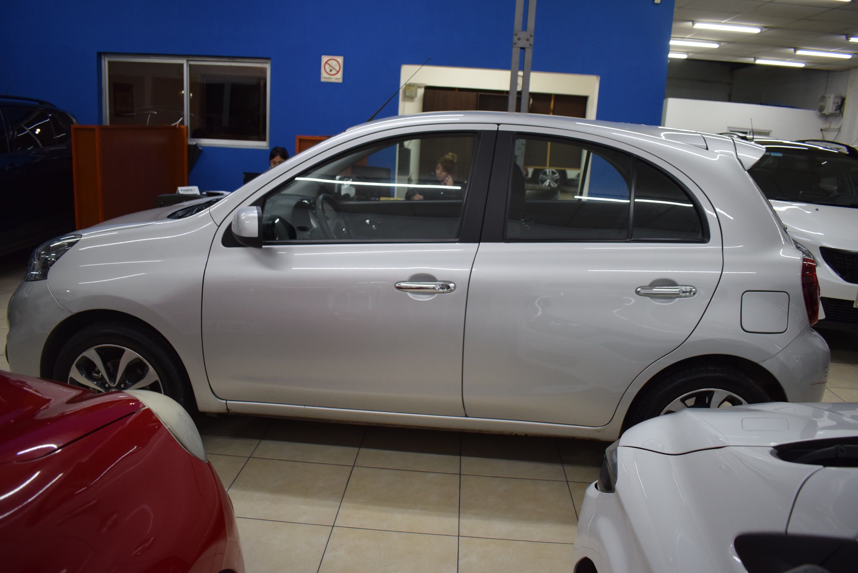 Nissan MARCH ADVANCE 1.6 4