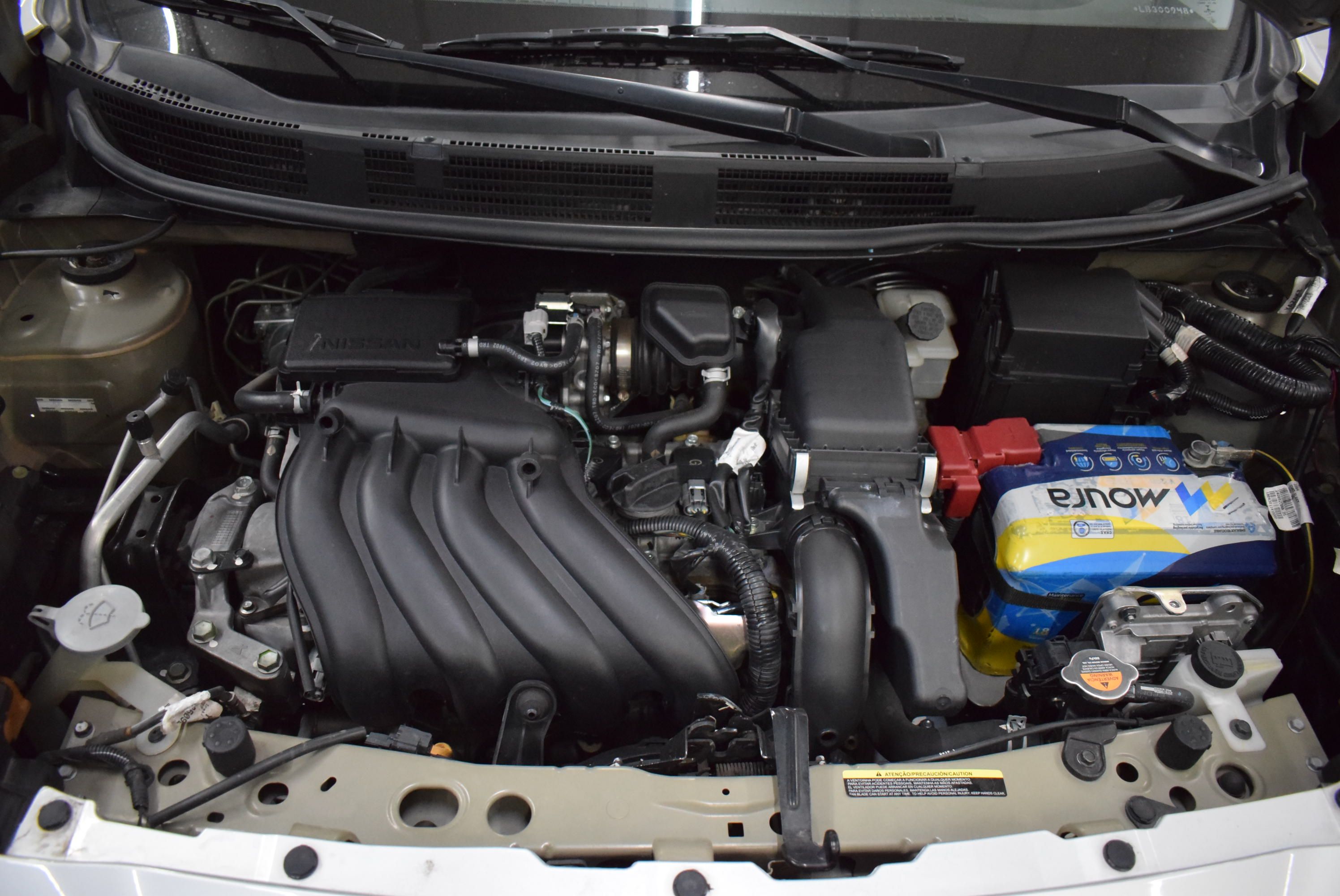 Nissan MARCH ADVANCE 1.6 5