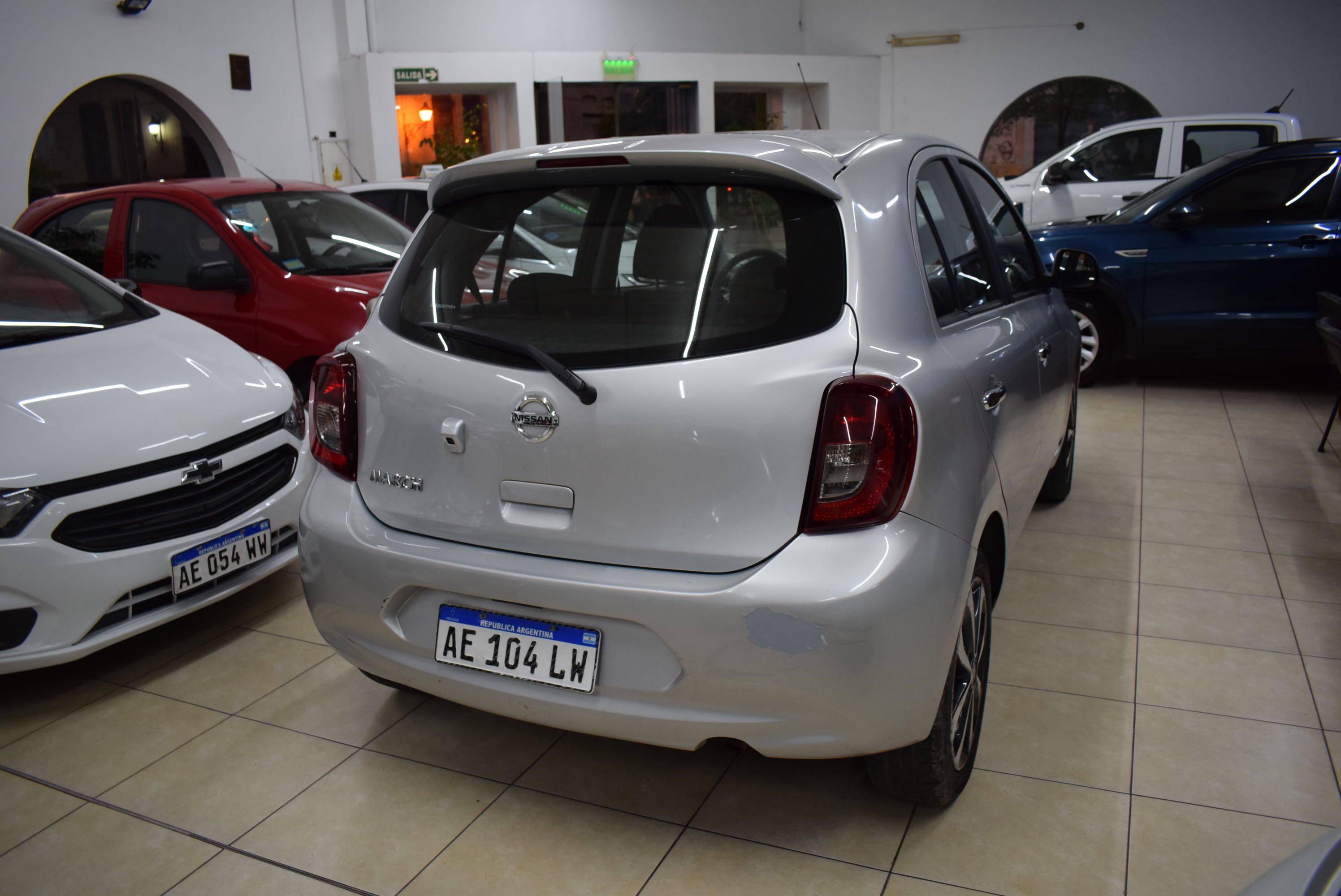 Nissan MARCH ADVANCE 1.6 8