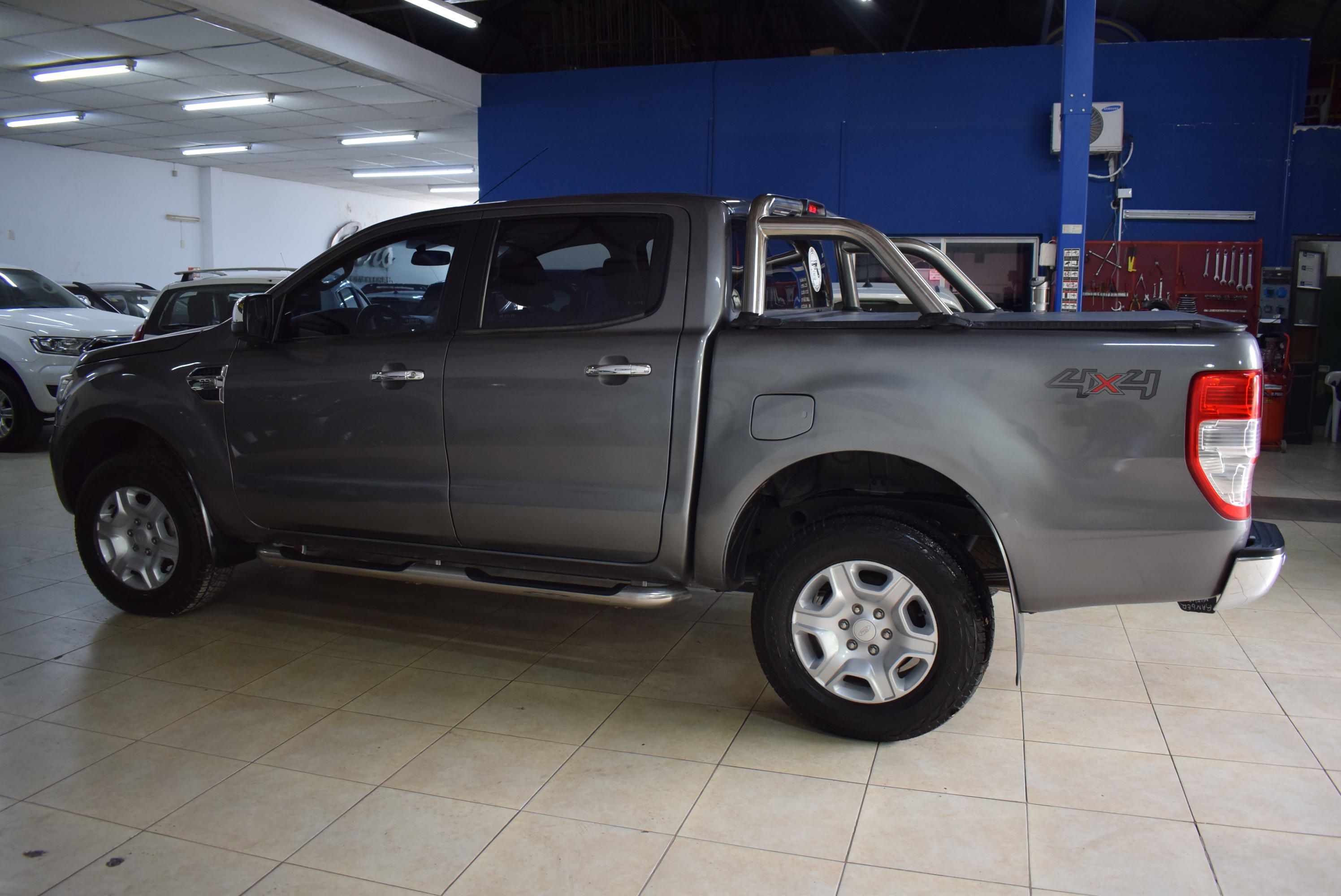 Ford FORD RANGER DC 4X4 XLT MT 3.2L D  3