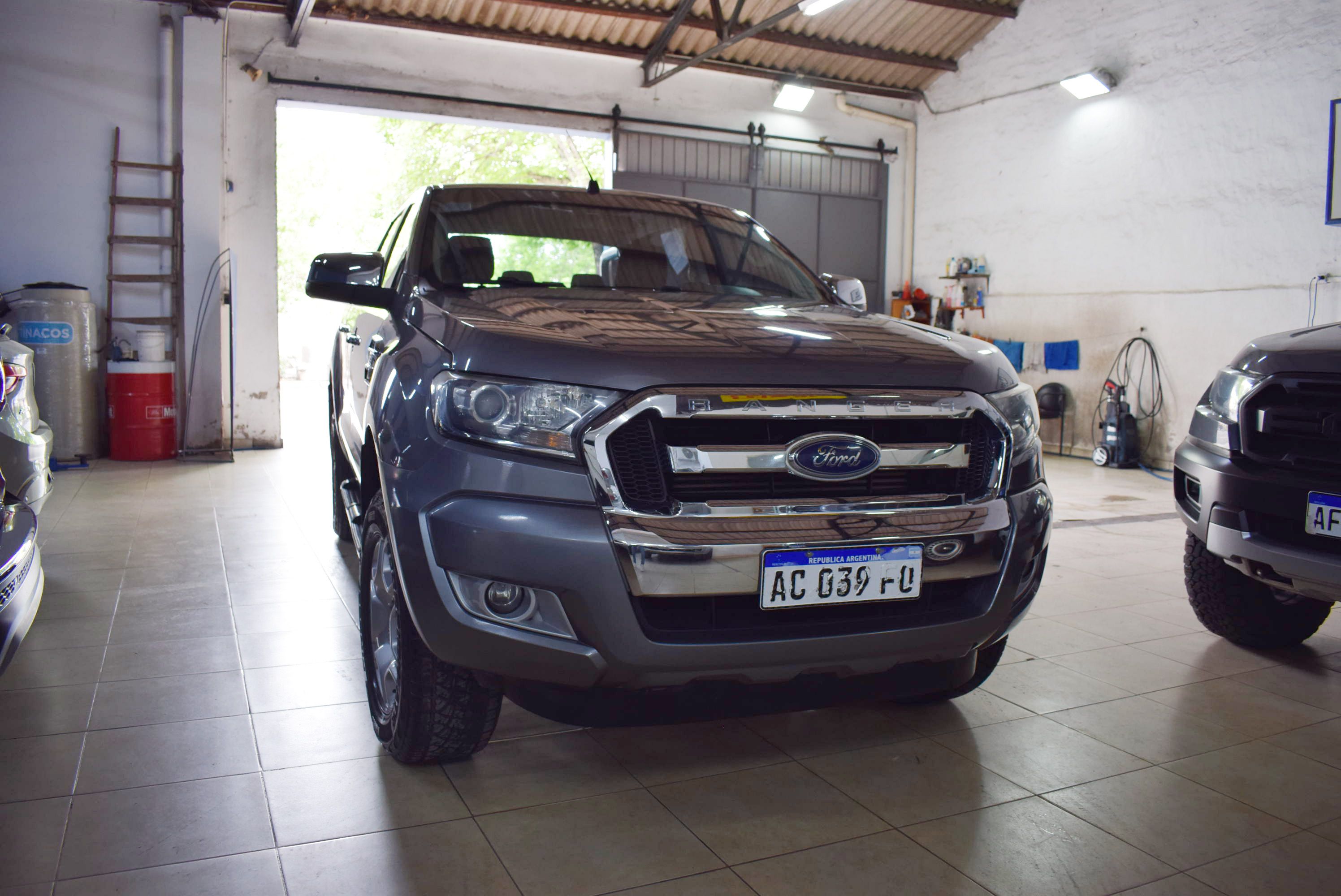 Ford FORD RANGER DC 4X4 XLT MT 3.2L D  6