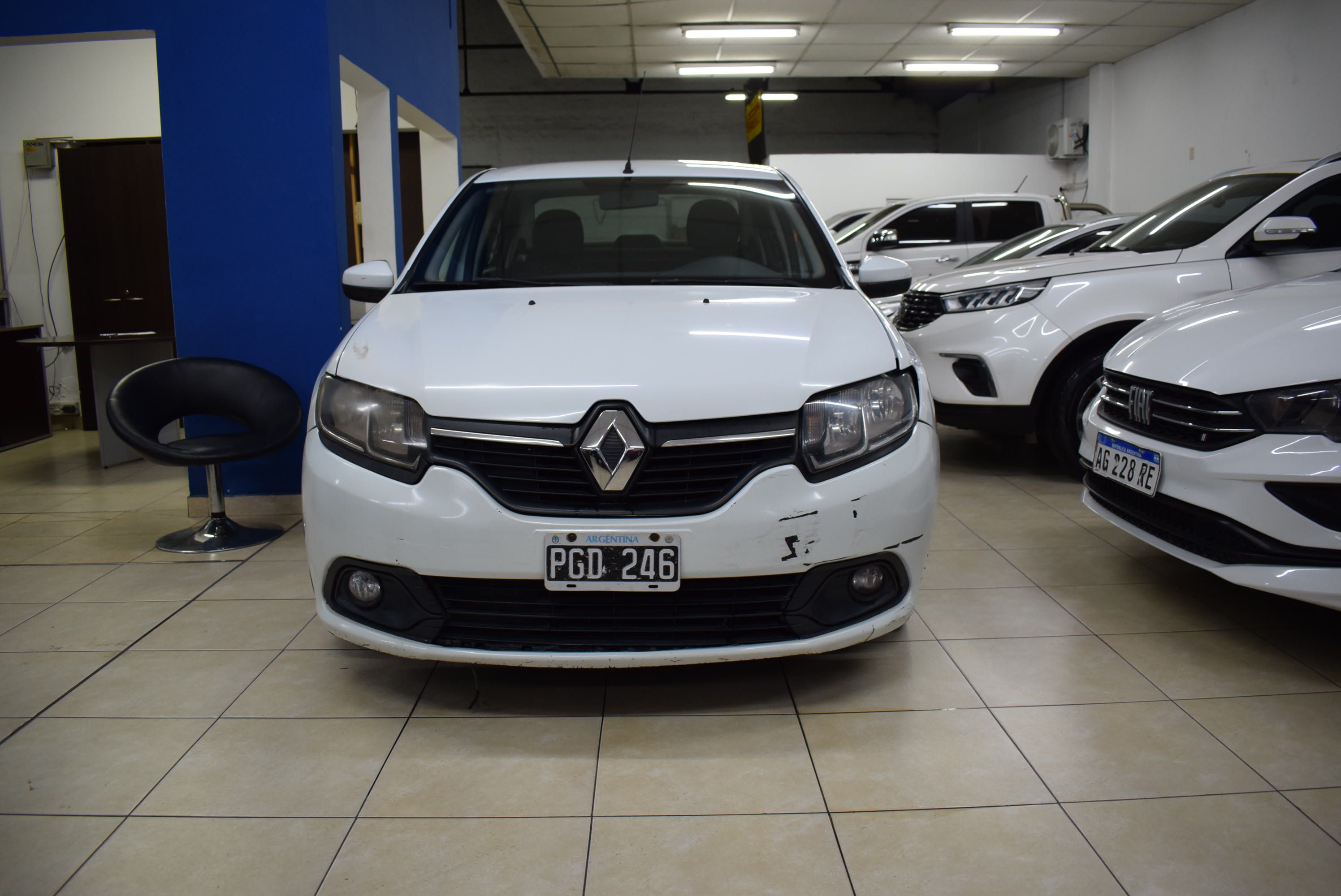 Renault LOGAN EXPRESSION 1