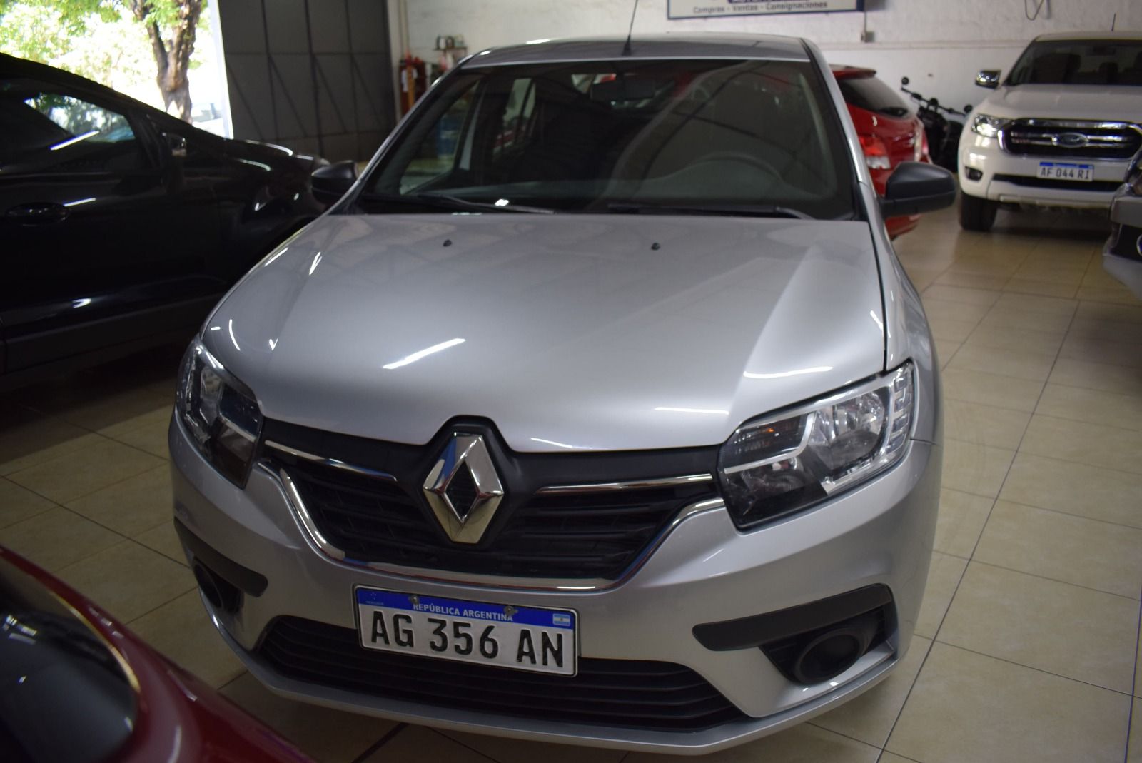 Renault LOGAN LIFE 1.6 1