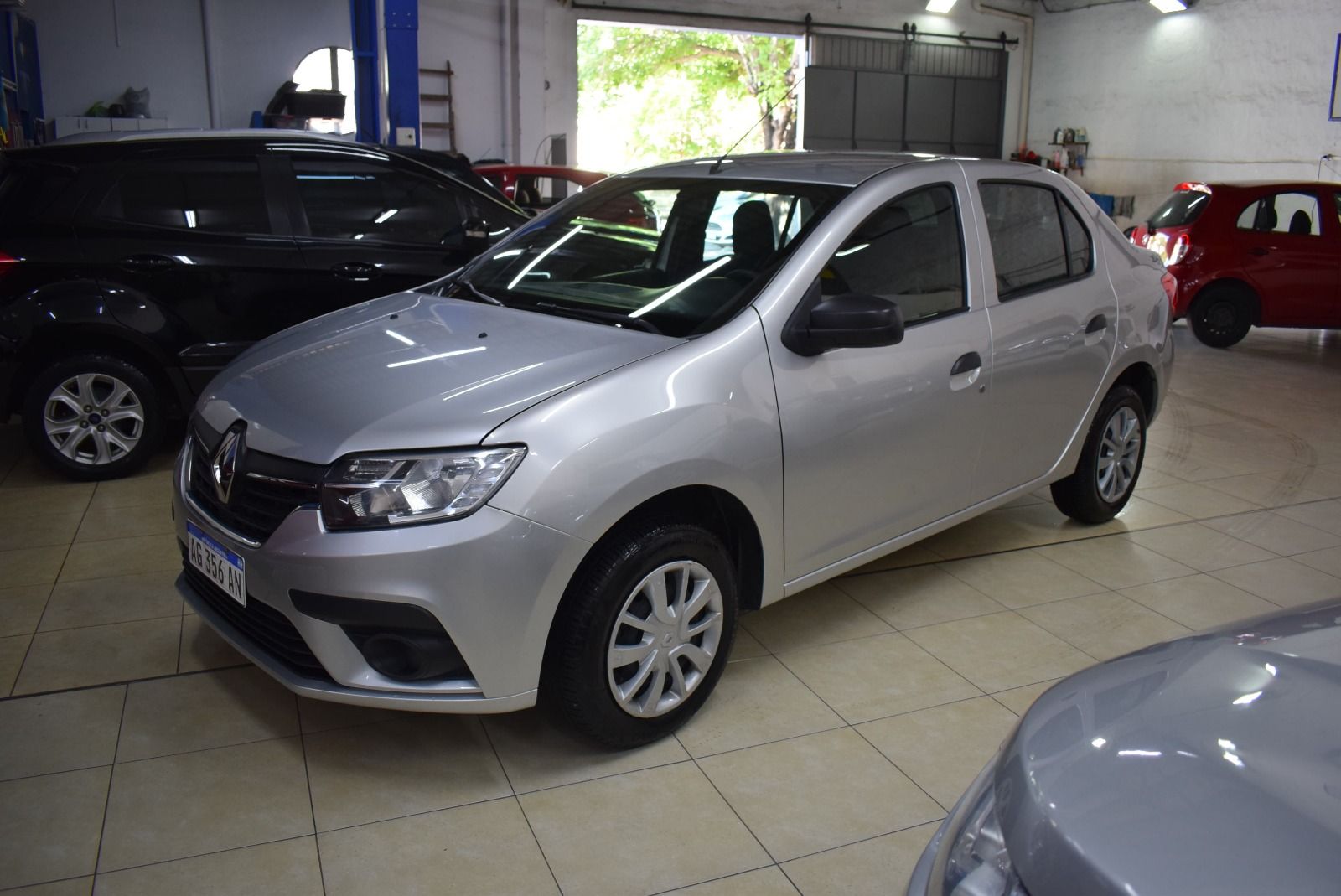 Renault LOGAN LIFE 1.6 4