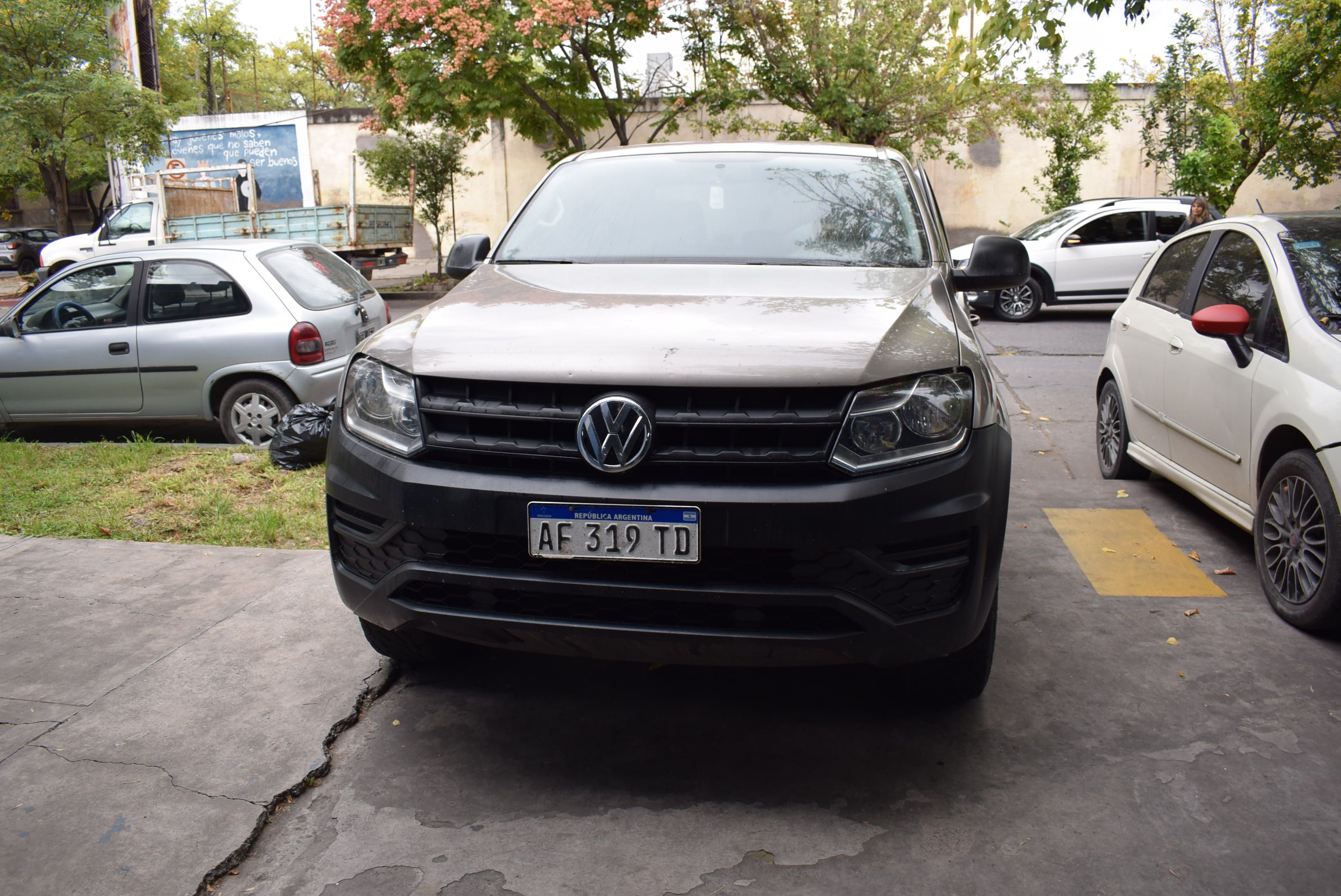 Volkswagen AMAROK TRENDLINE 2.0 4X2 1