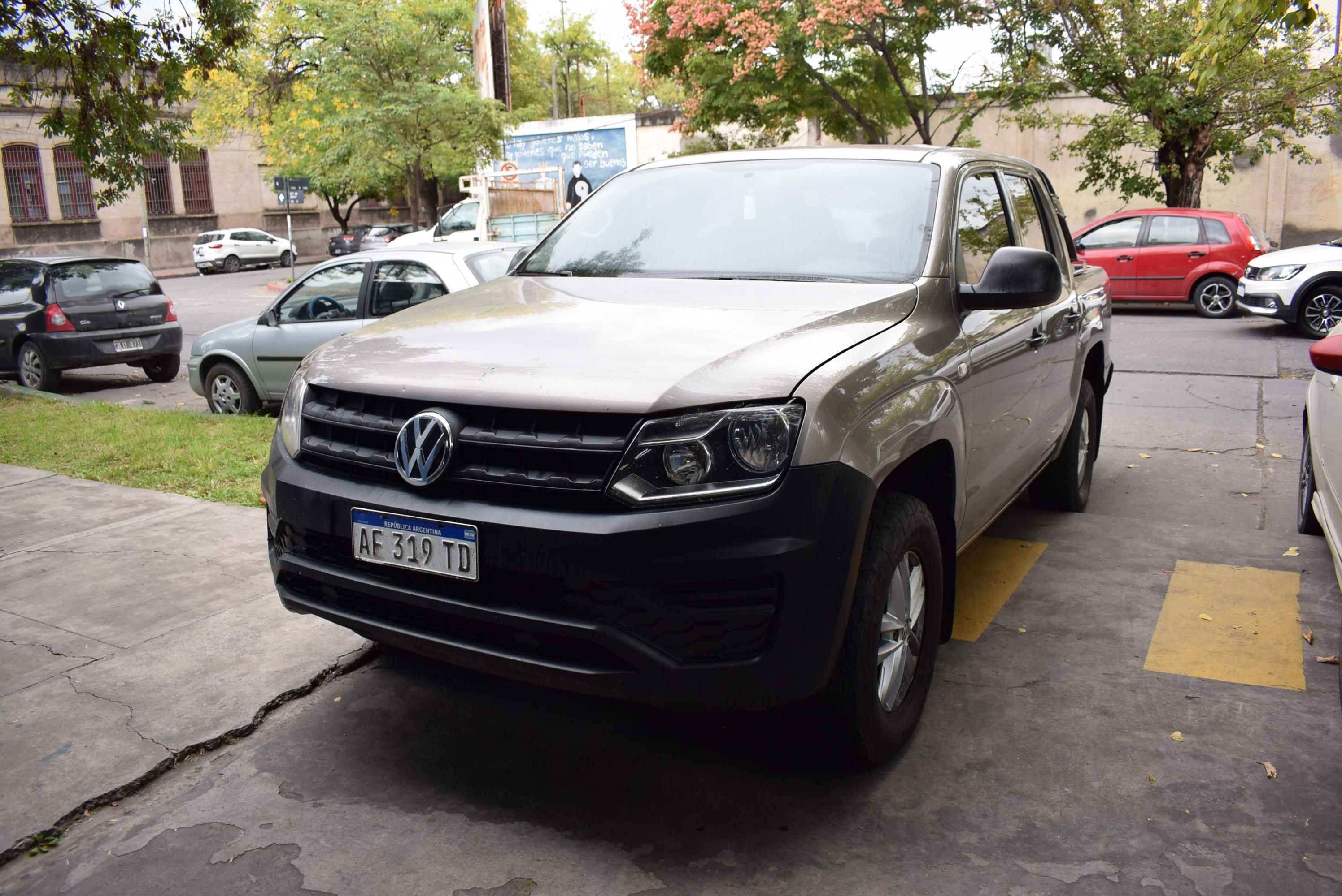 Volkswagen AMAROK TRENDLINE 2.0 4X2 2