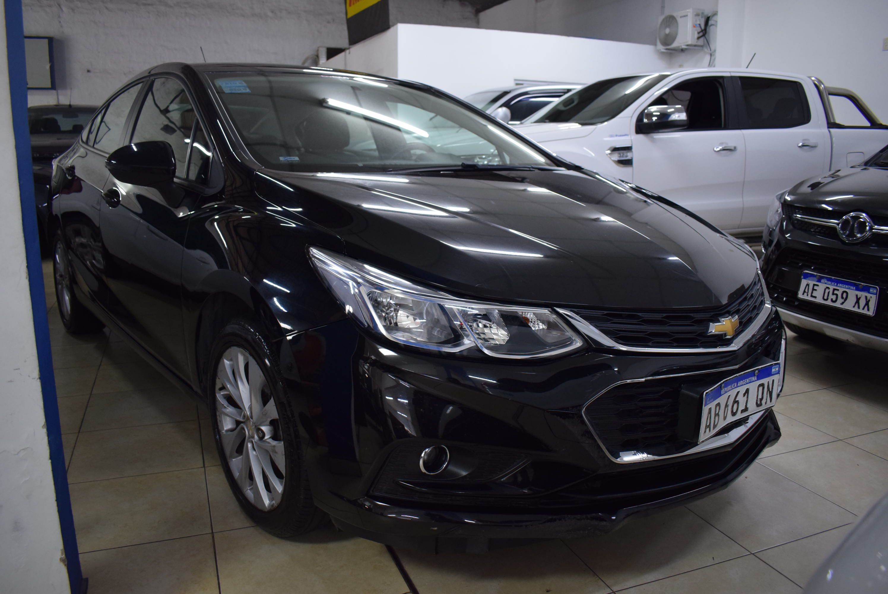 Chevrolet CRUZE 1.4 LT TURBO MT 4