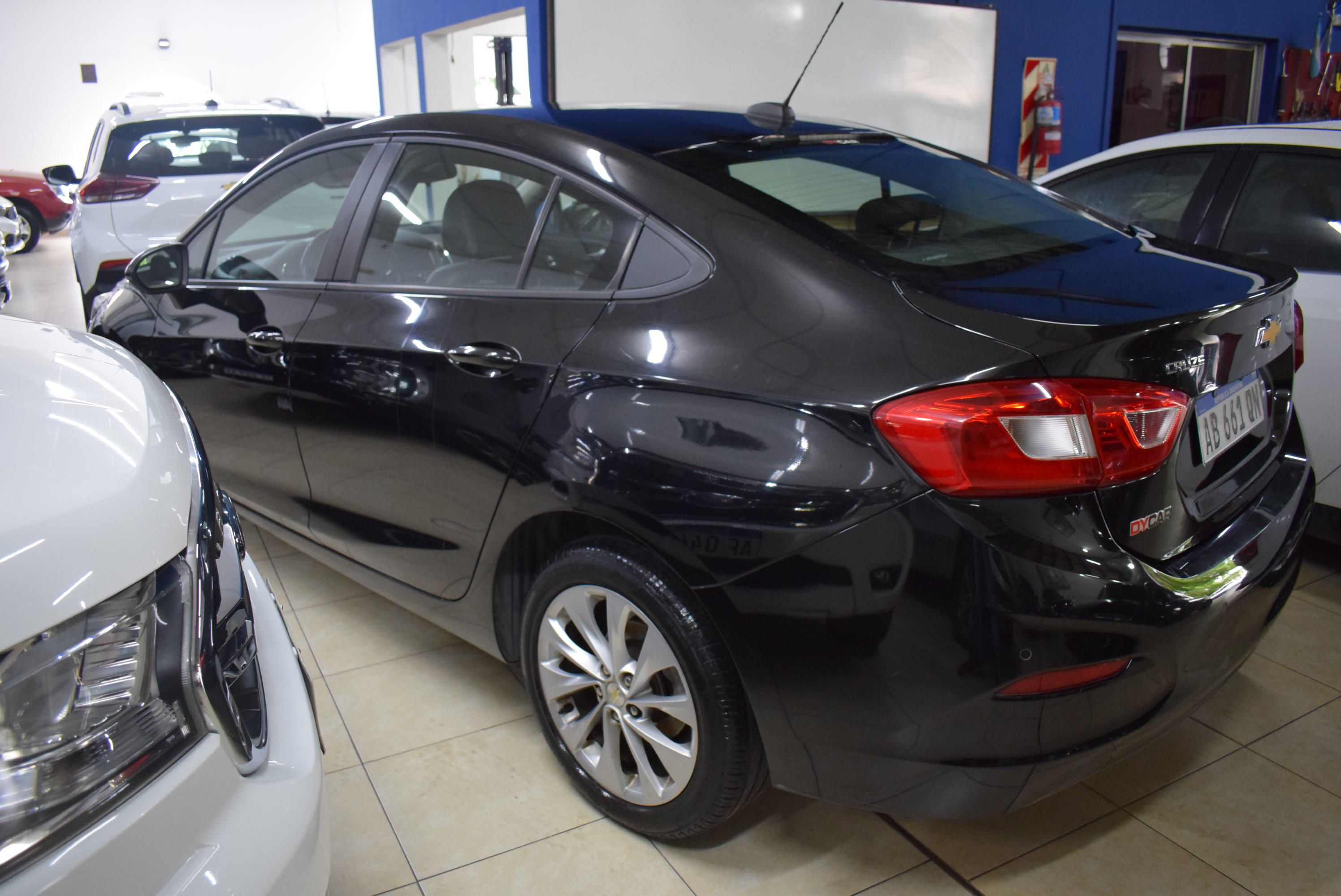 Chevrolet CRUZE 1.4 LT TURBO MT 5