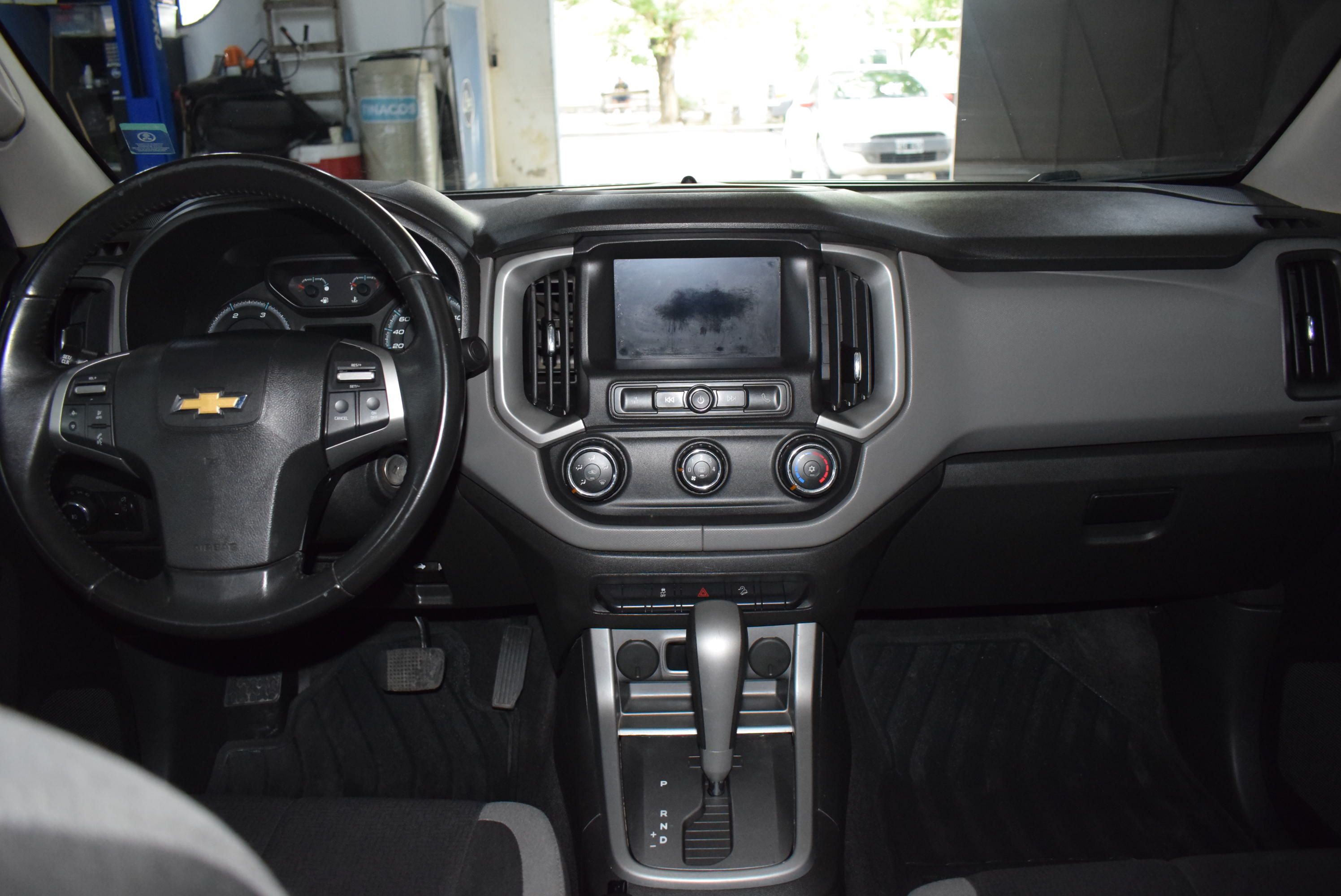 Chevrolet S10 2.8 4X4 LT AT 4