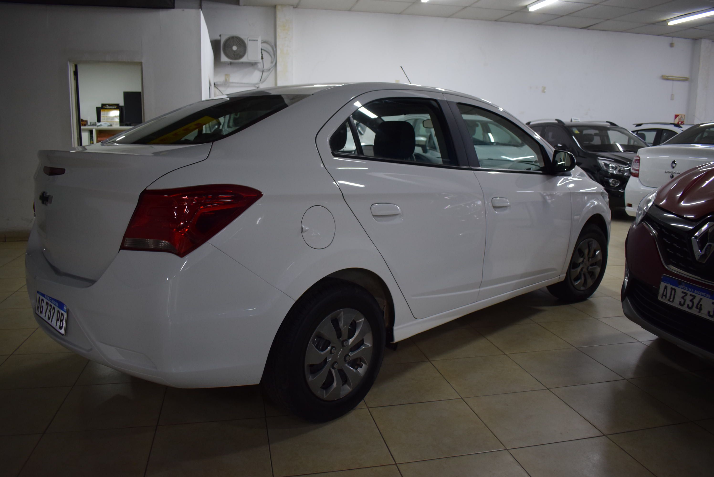 Chevrolet ONIX JOY PLUS BLACK 4