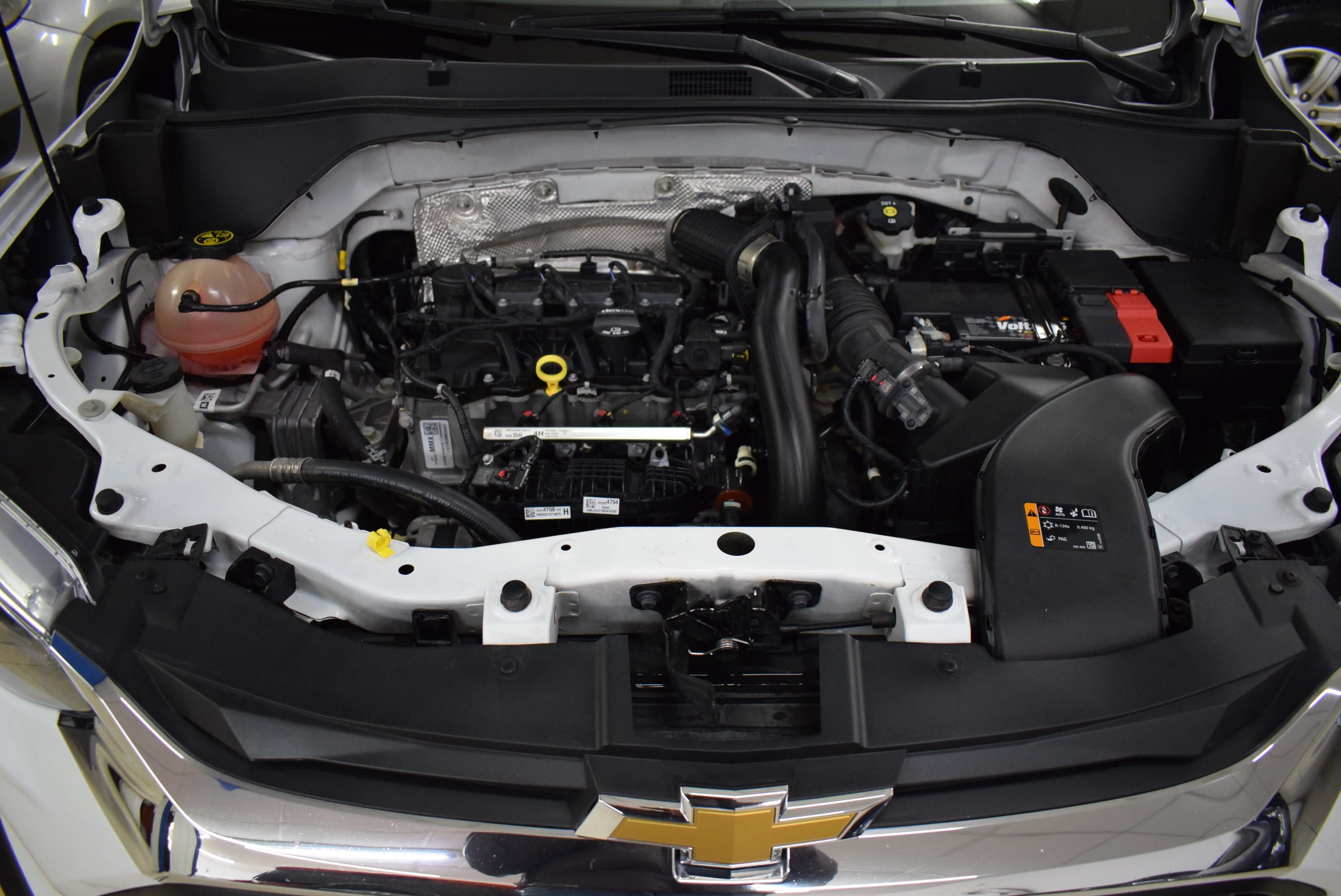 Chevrolet TRACKER TURBO AT 5