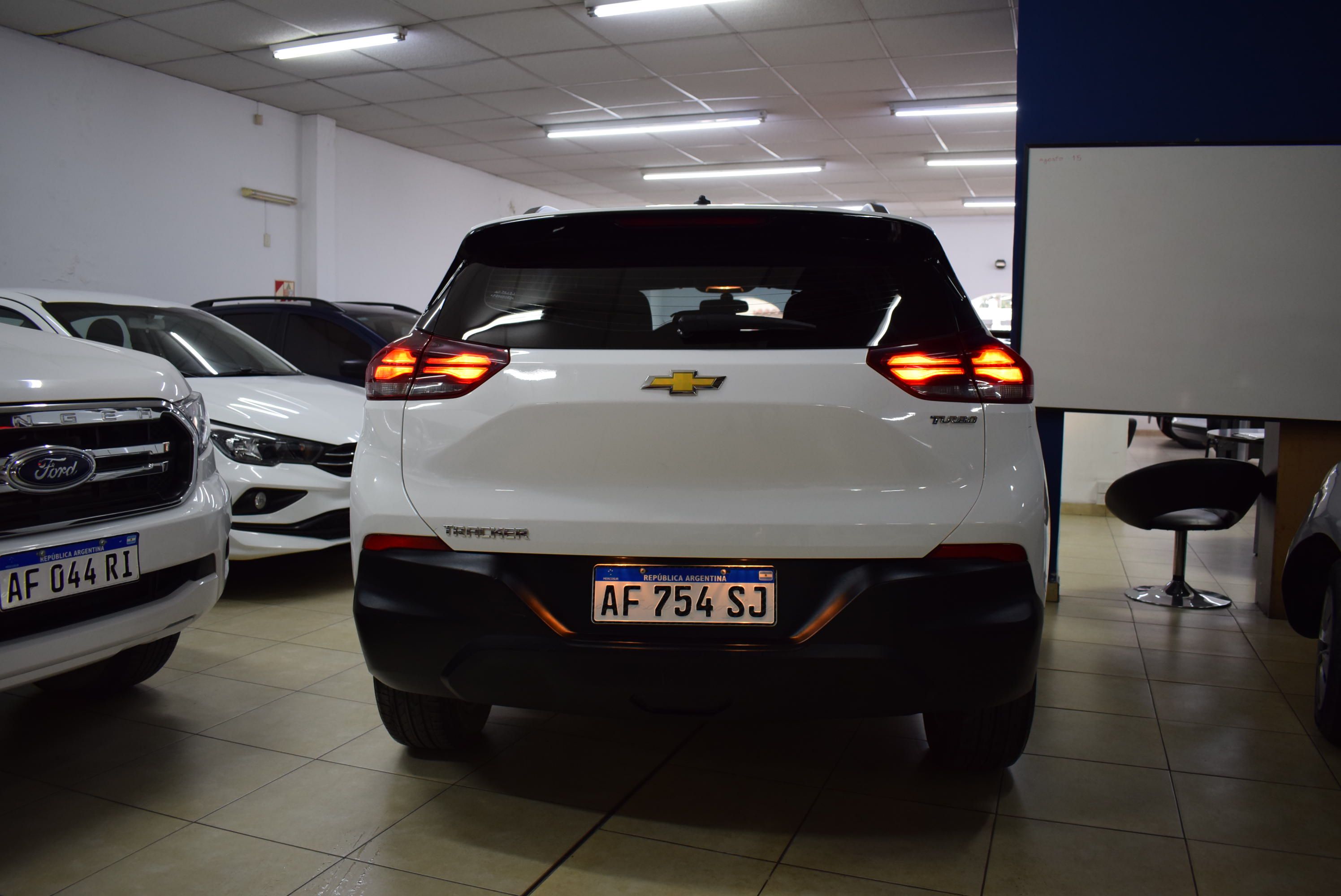Chevrolet TRACKER TURBO AT 7
