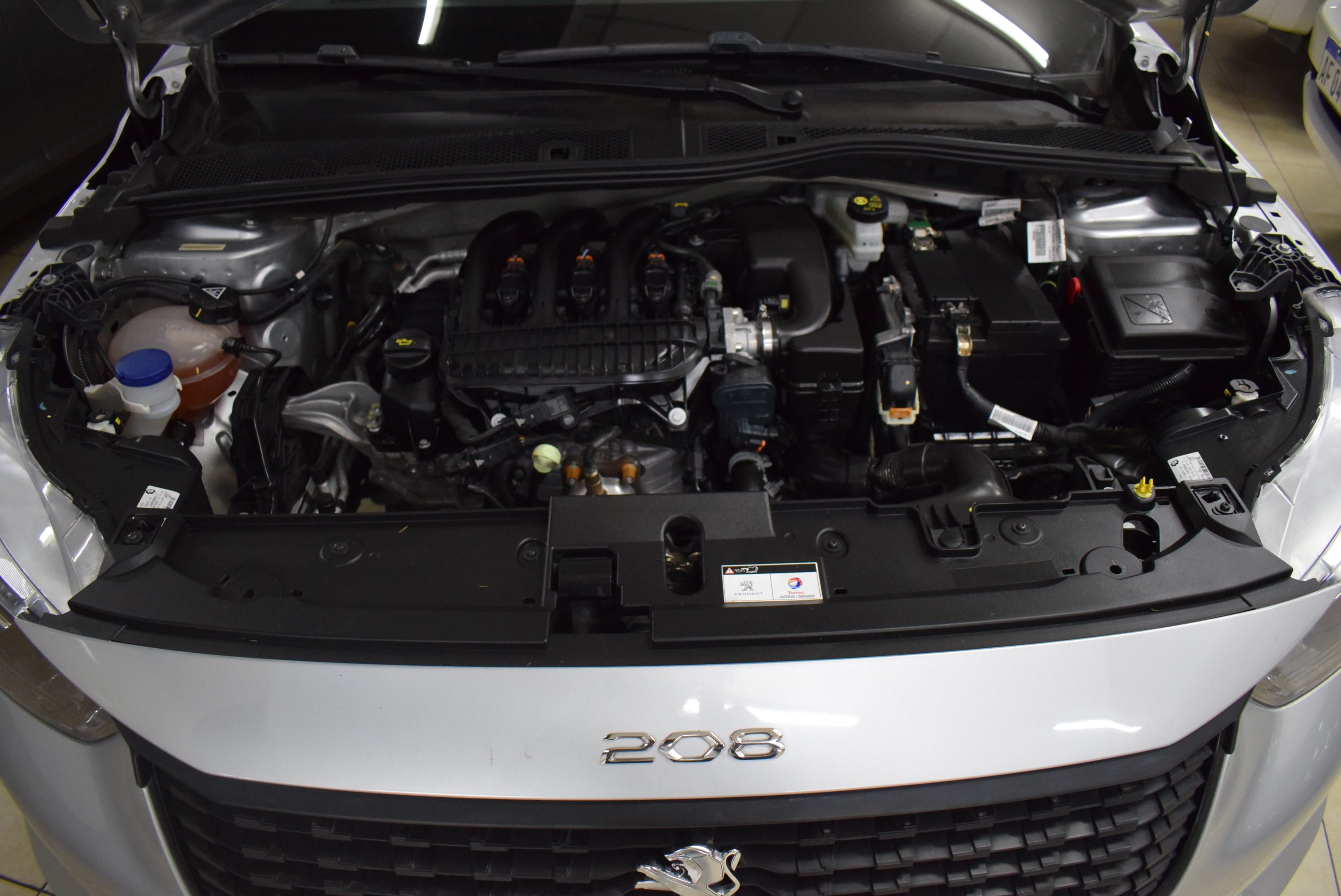 Peugeot 208 LIKE 1.2  3