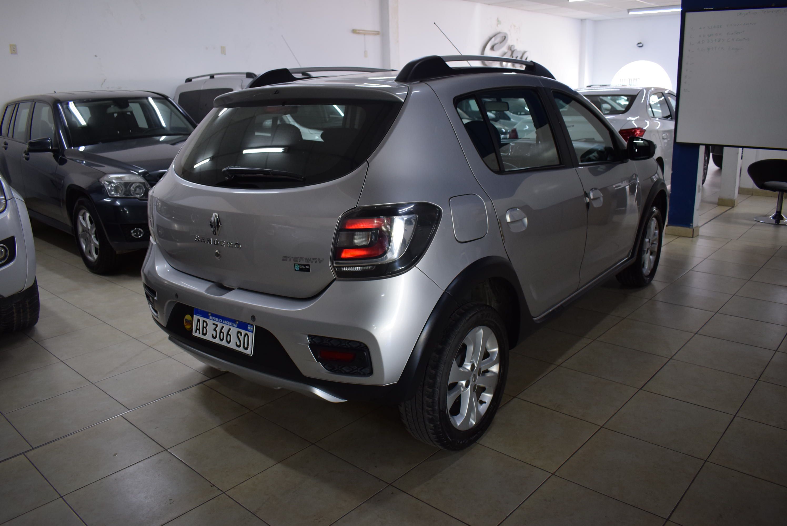 Renault SANDERO STEPWAY PRIVILEGE 6