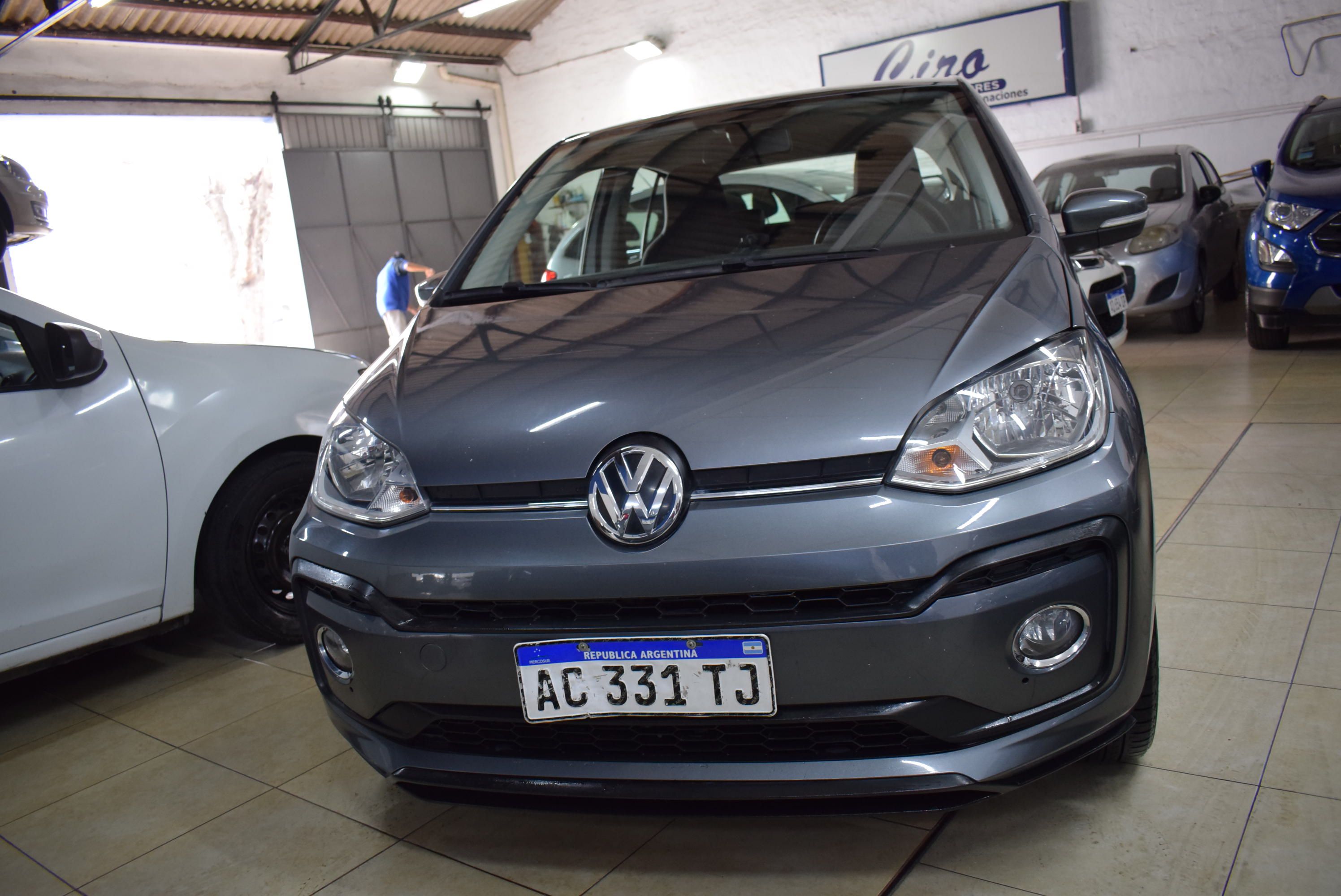 Volkswagen HIGH UP  7