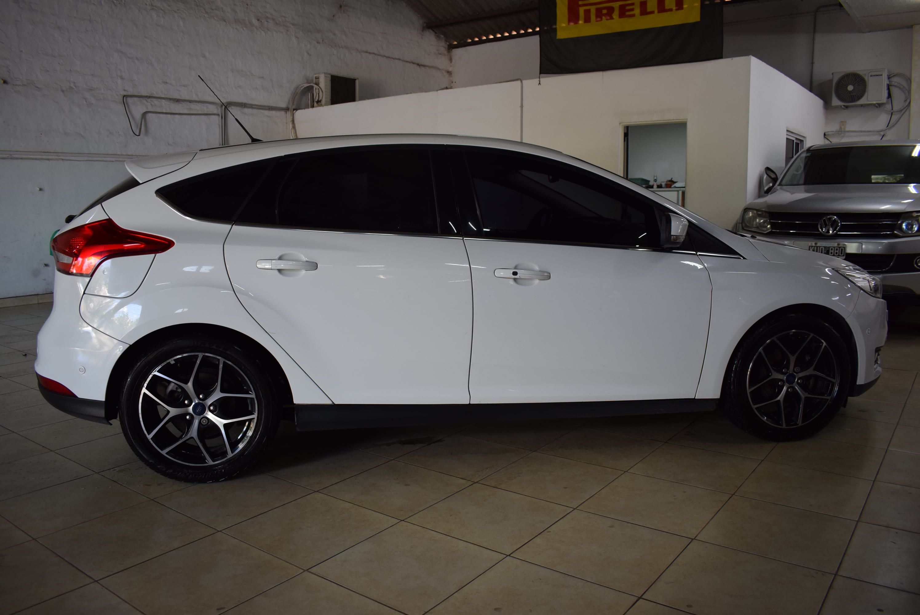 Ford FOCUS TITANIUM AT 5