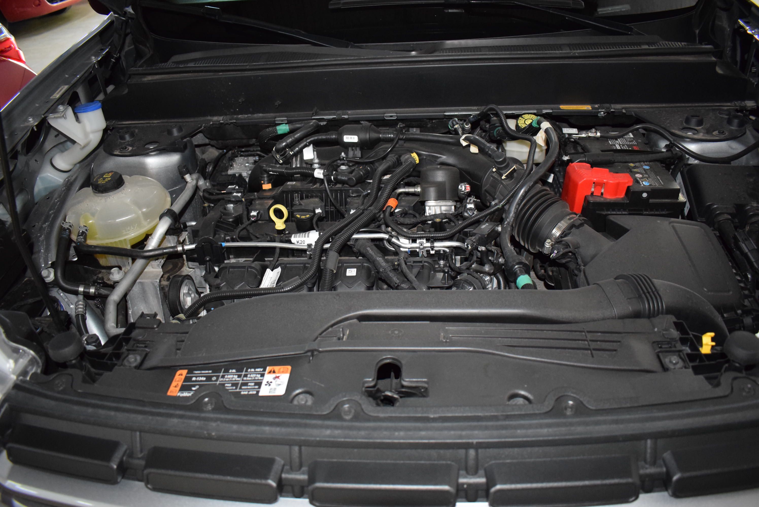 Ford MAVERICK LARIAT 2.0 2