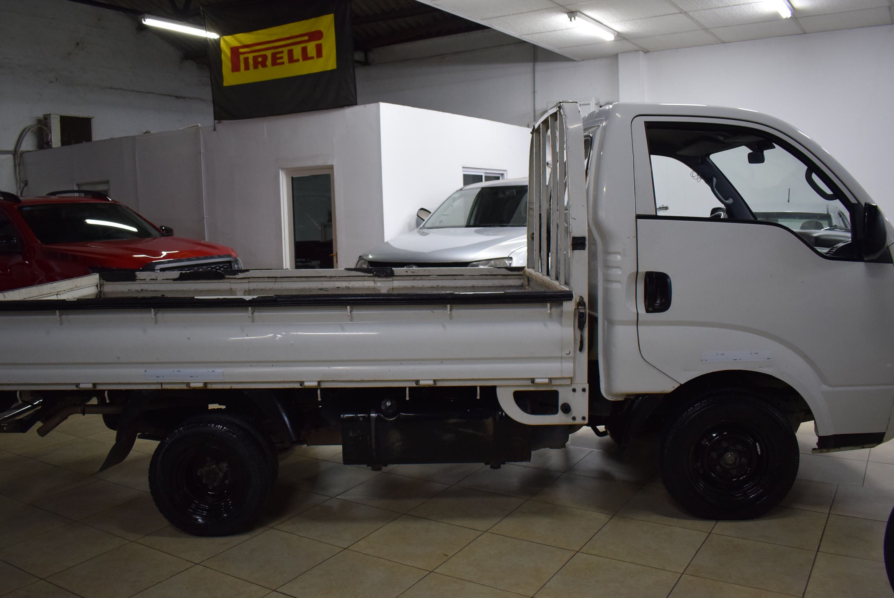 KIA K2700 6