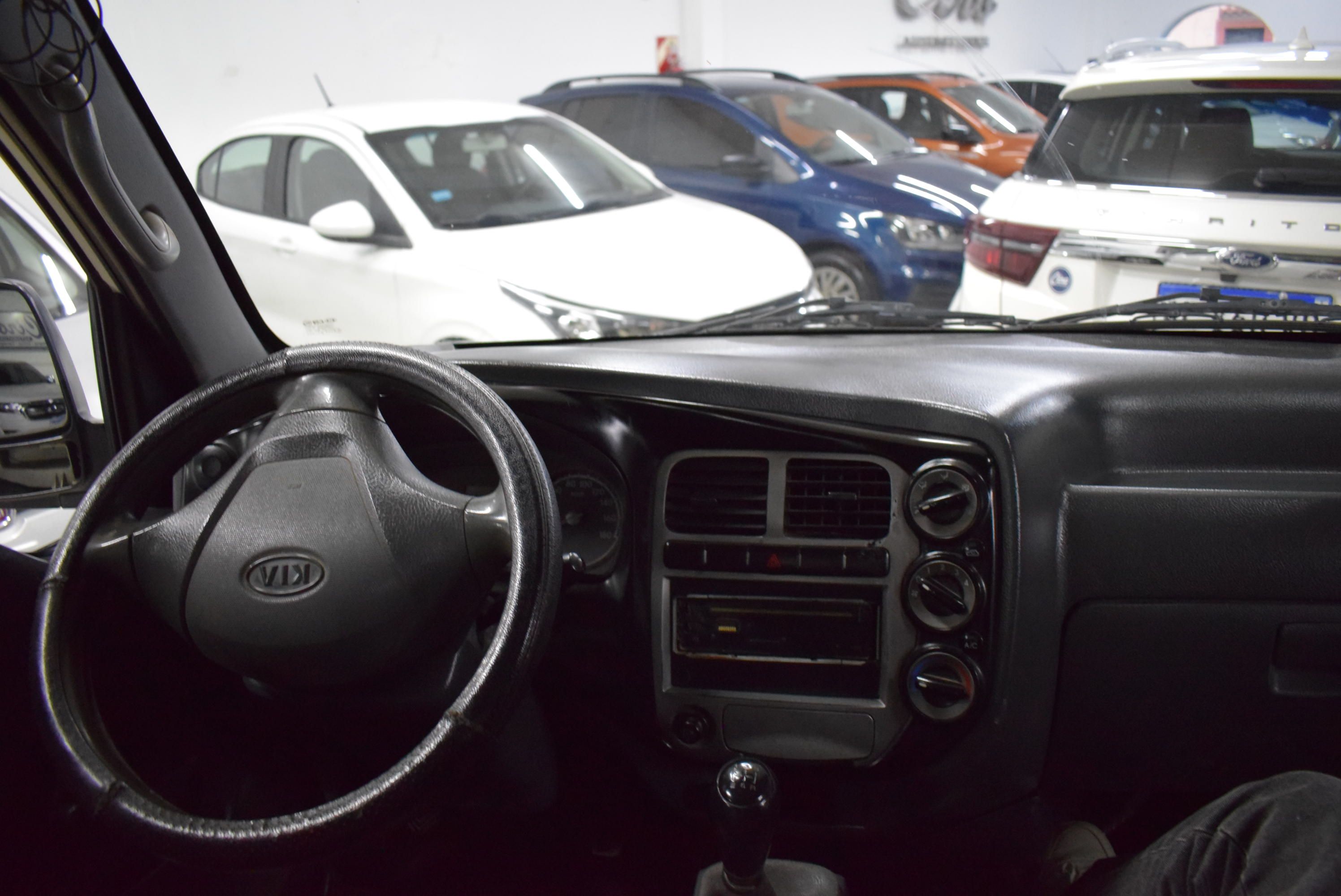 KIA K2700 7