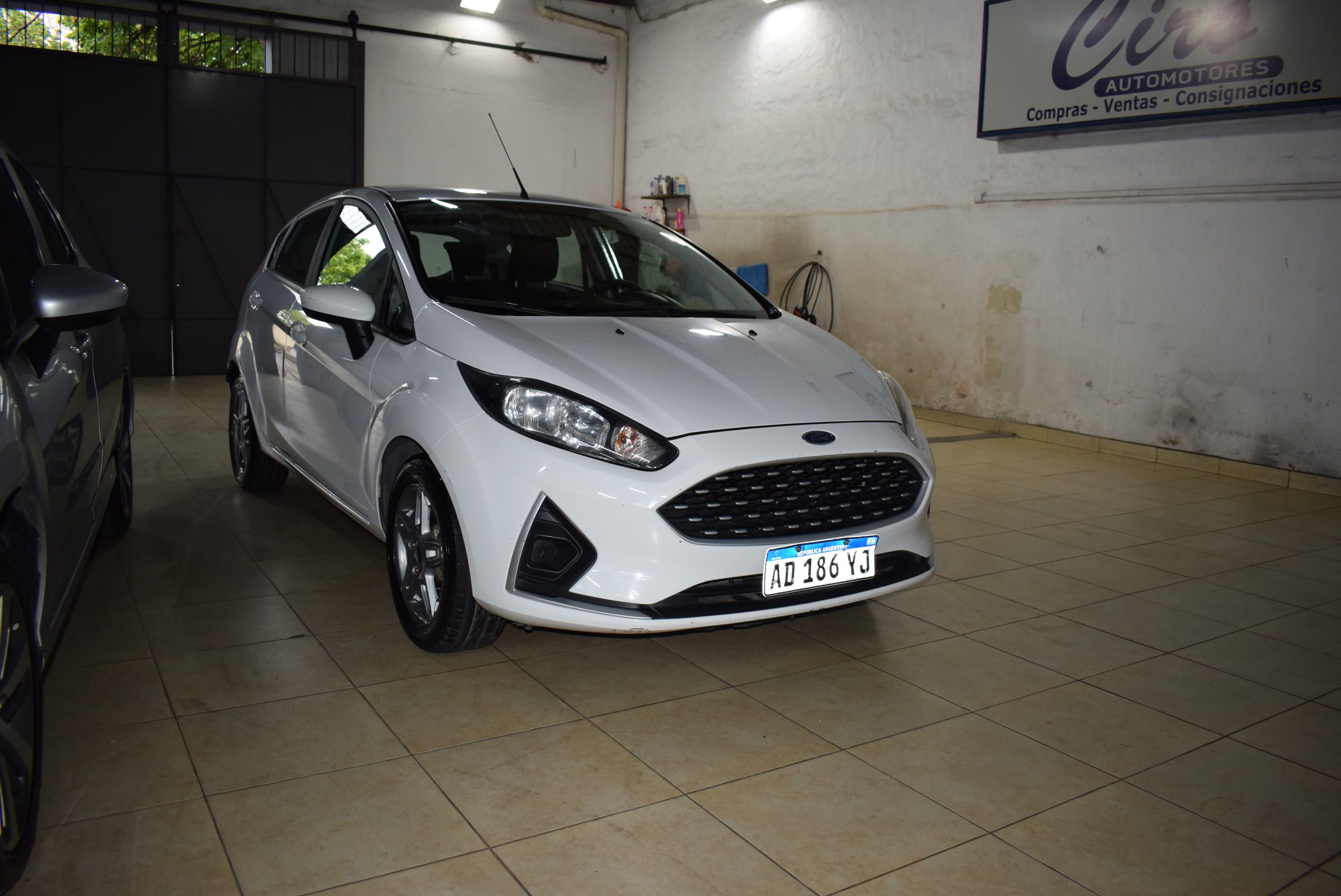 Ford FIESTA S PLUS  1
