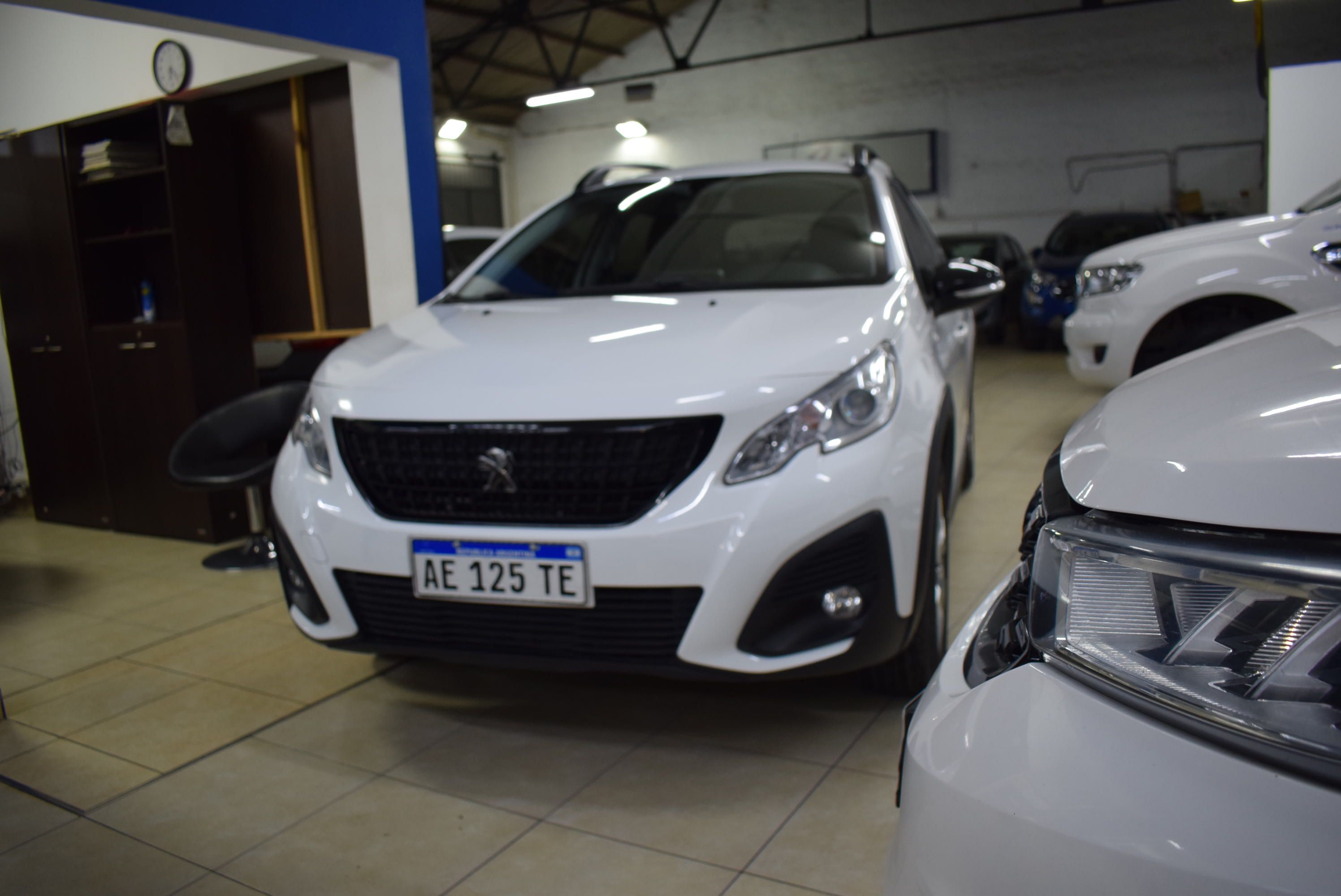 Peugeot 2008 ALLURE  2