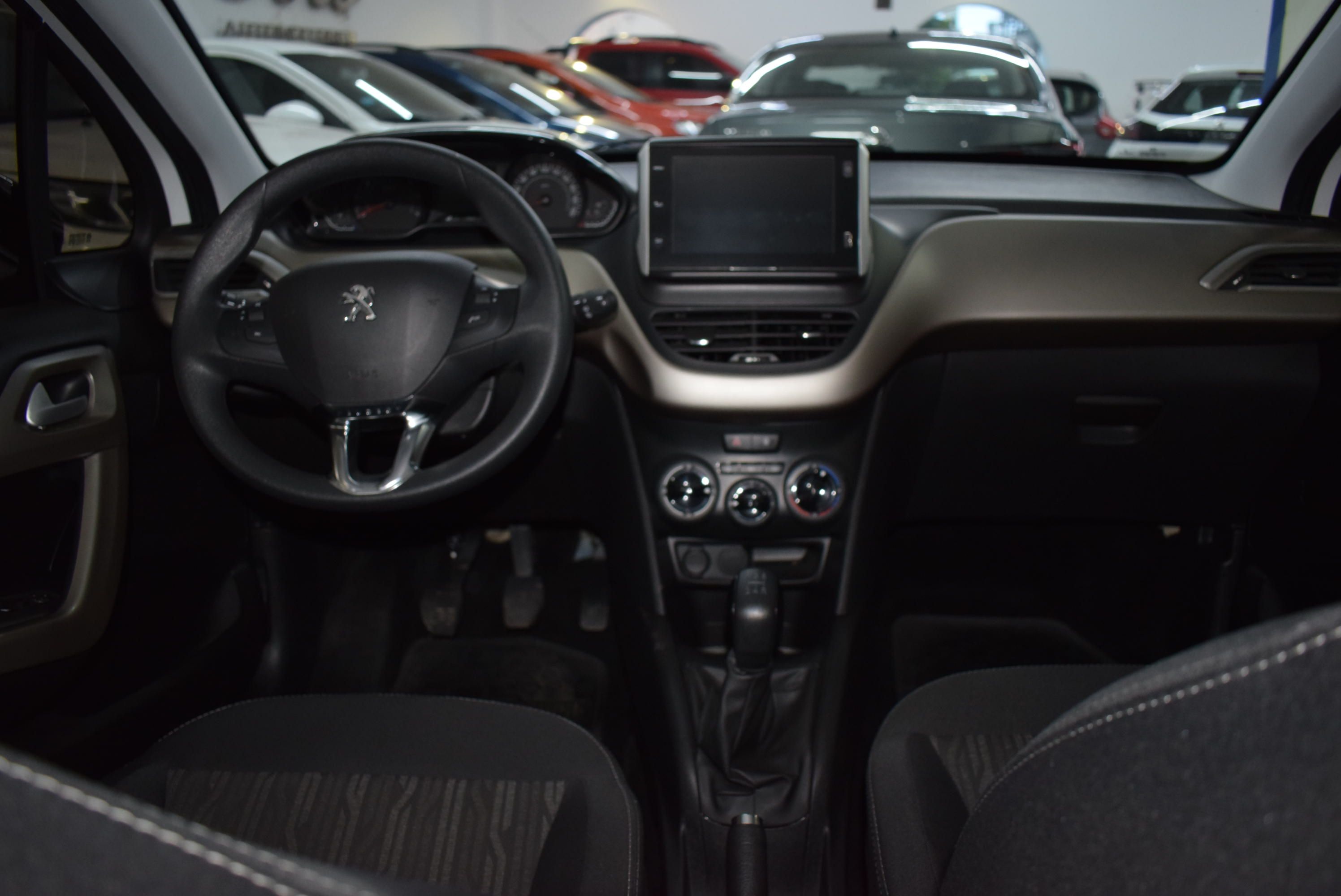 Peugeot 2008 ALLURE  7