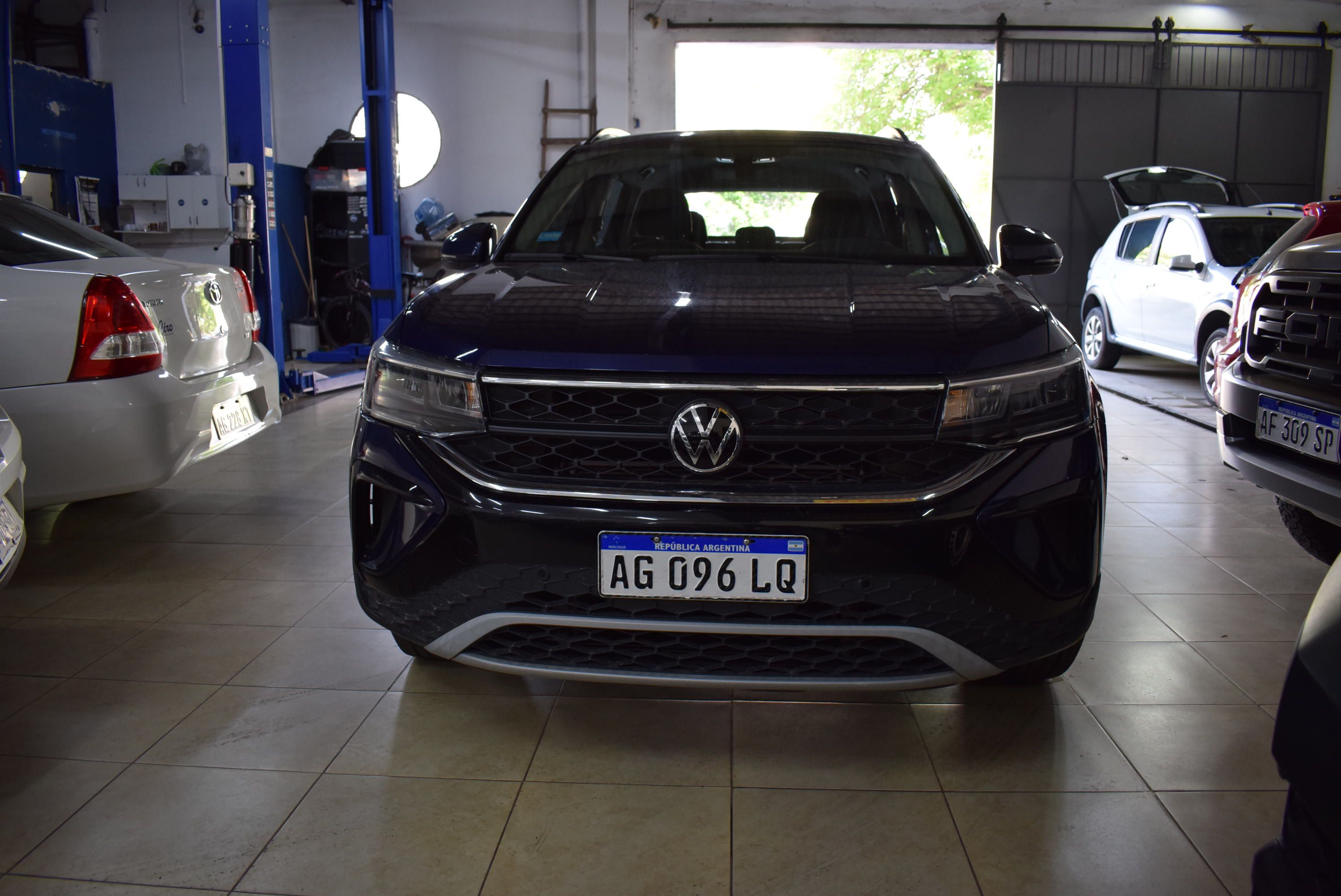 Volkswagen TAOS COMFORTLINE 1.4 250 TSI AT 1