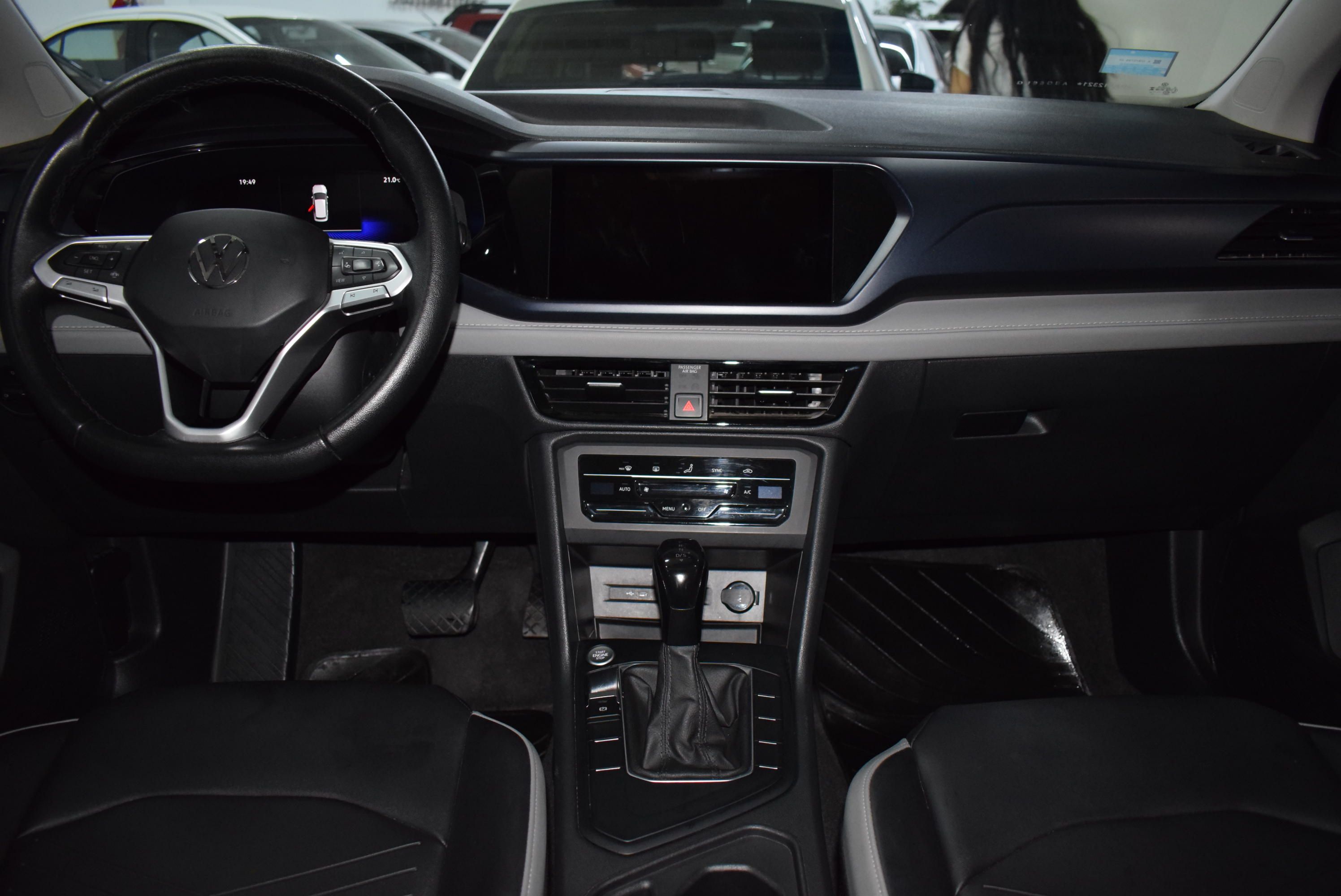 Volkswagen TAOS COMFORTLINE 1.4 250 TSI AT 4