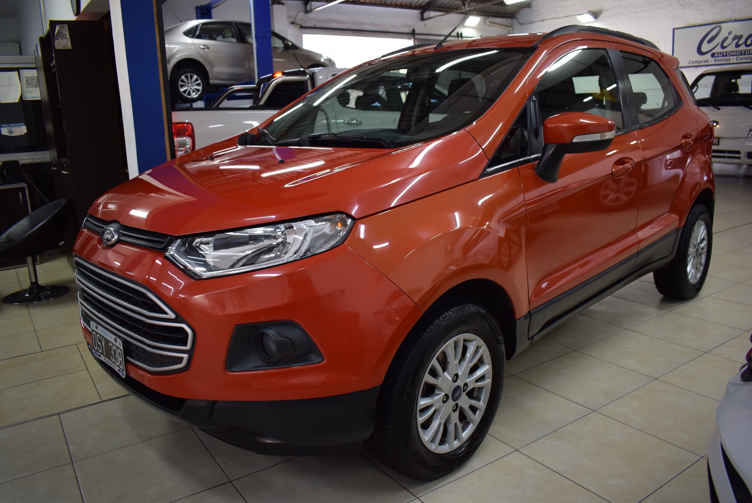 Ford ECOSPORT 4