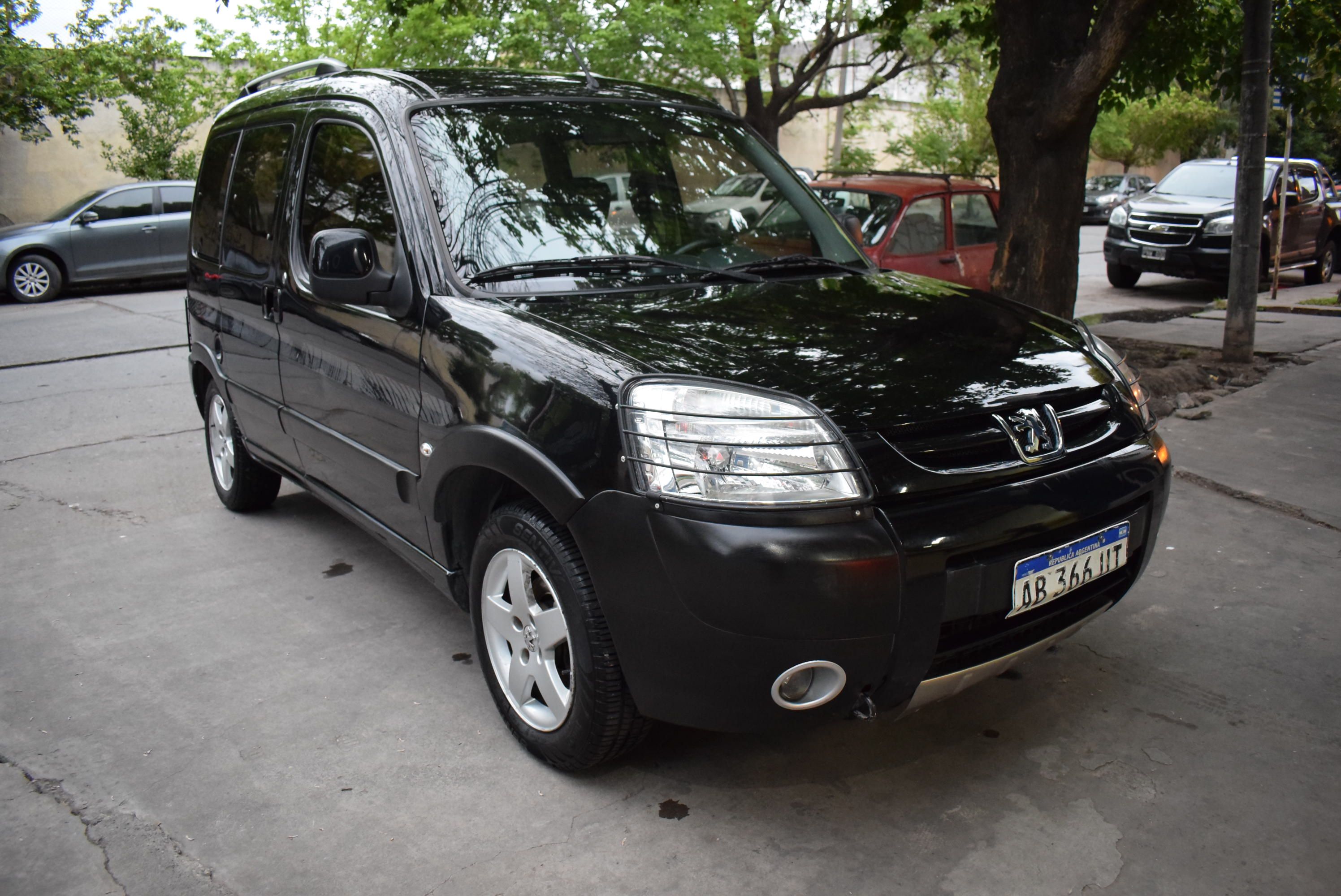 Peugeot PARTNER PATAGONICA HDI 1.6 CVT PLUS