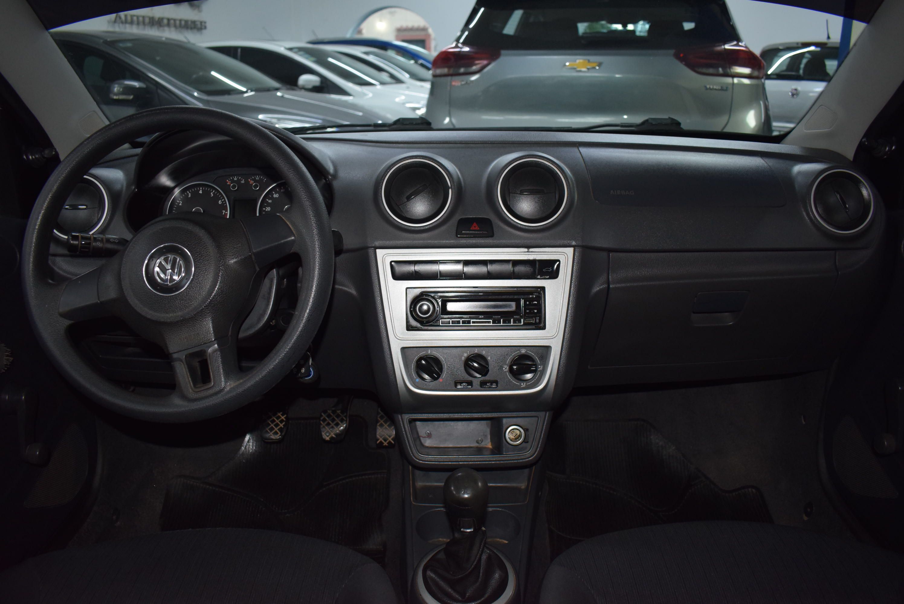 Volkswagen VOYAGE 1.6 GP  6