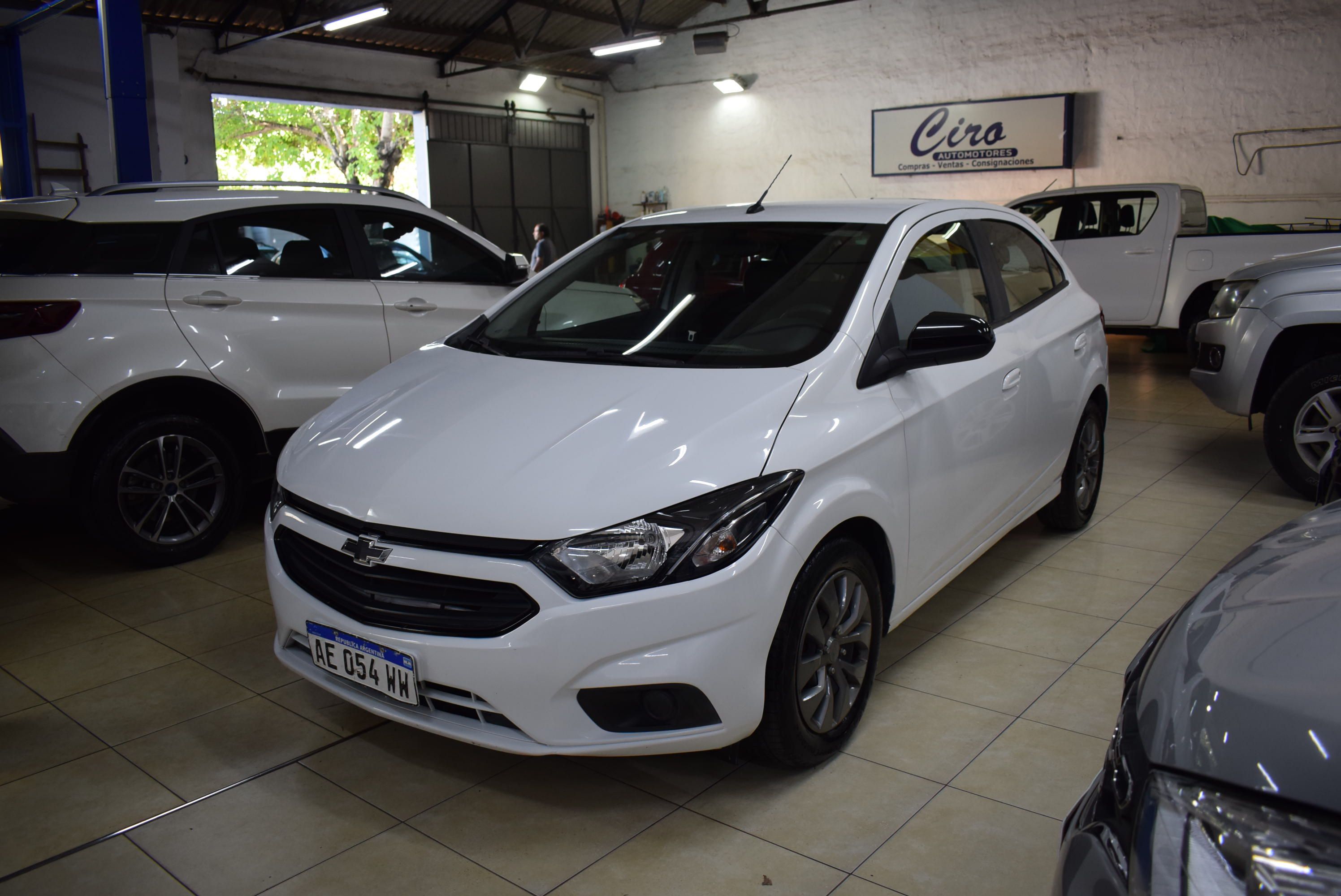 Chevrolet ONIX JOY BLACK 2