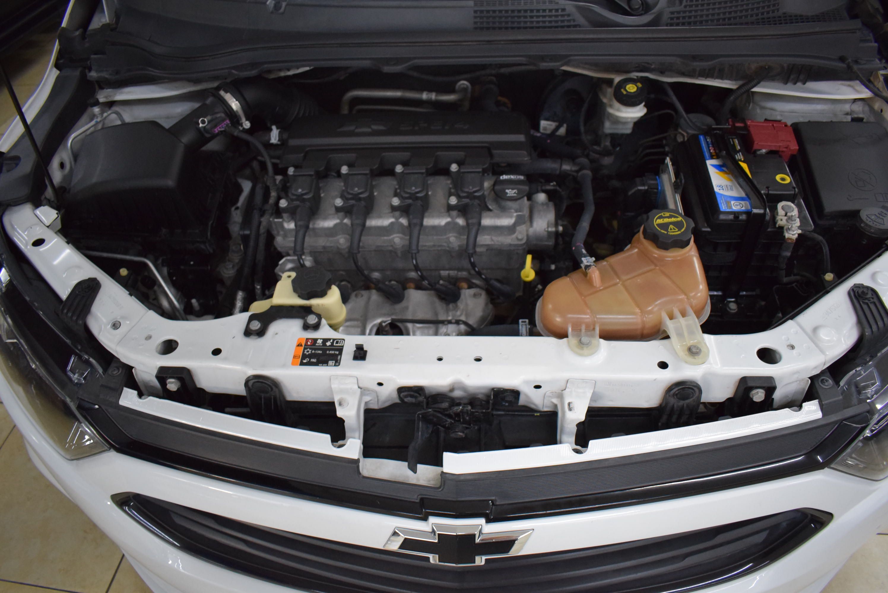 Chevrolet ONIX JOY BLACK 6