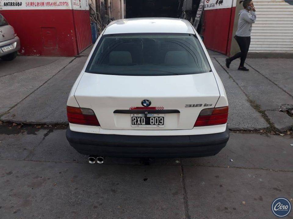 1994 BMW 318 is 2