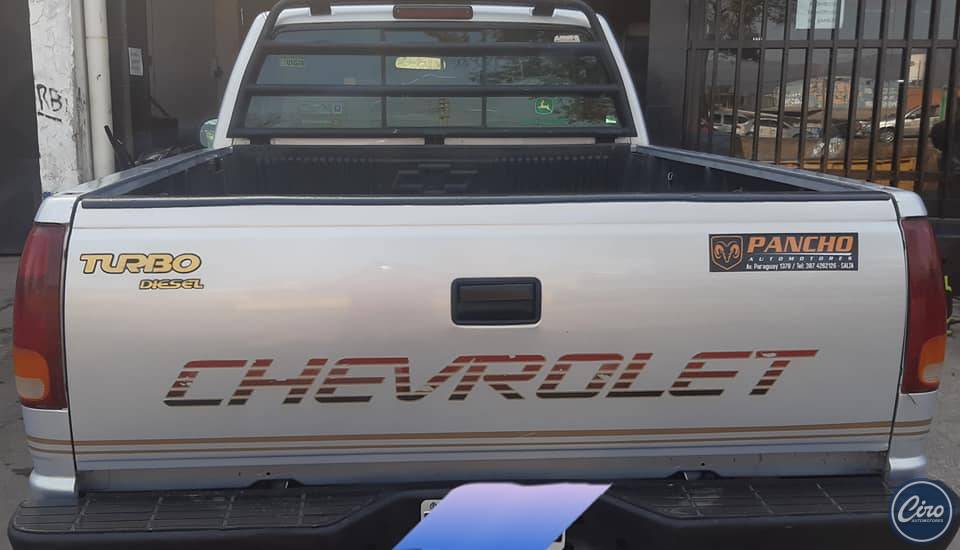 Chevrolet Silverado 2001 1