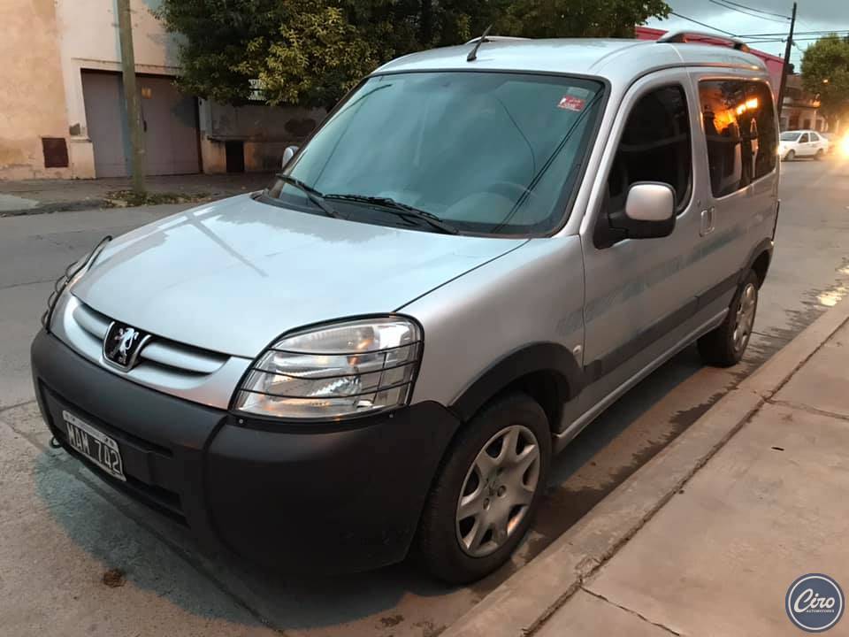 Peugeot Partner 1.6 2013 nafta  VTC Vidriada Patagónica 3