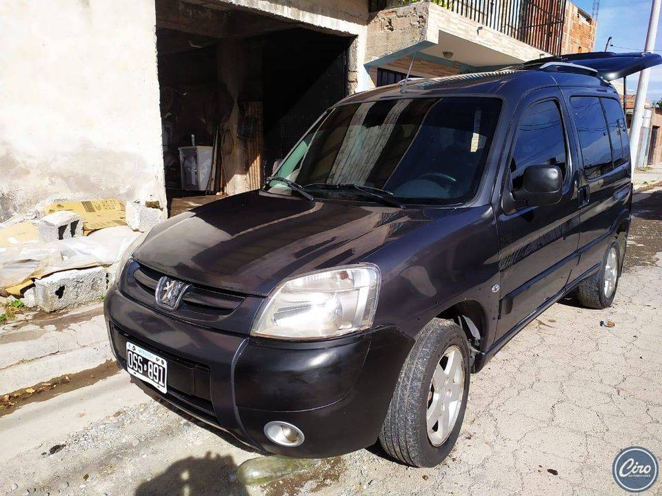 2015 Peugeot partner patagonica 5