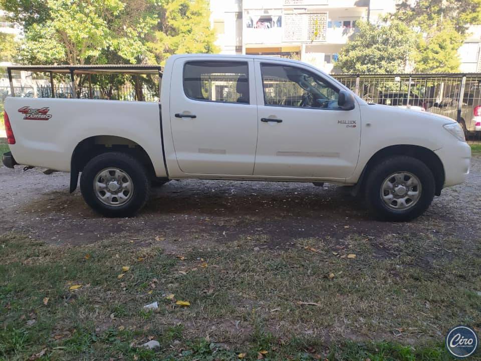 Toyota Hilux 2012 4x4 3